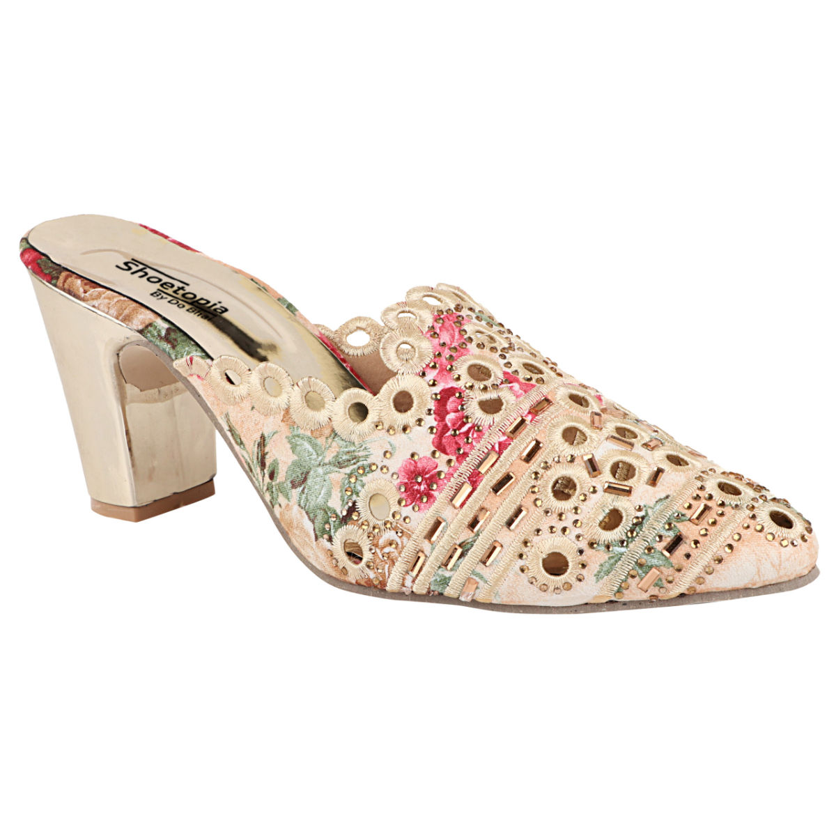Cream colour 2025 sandals