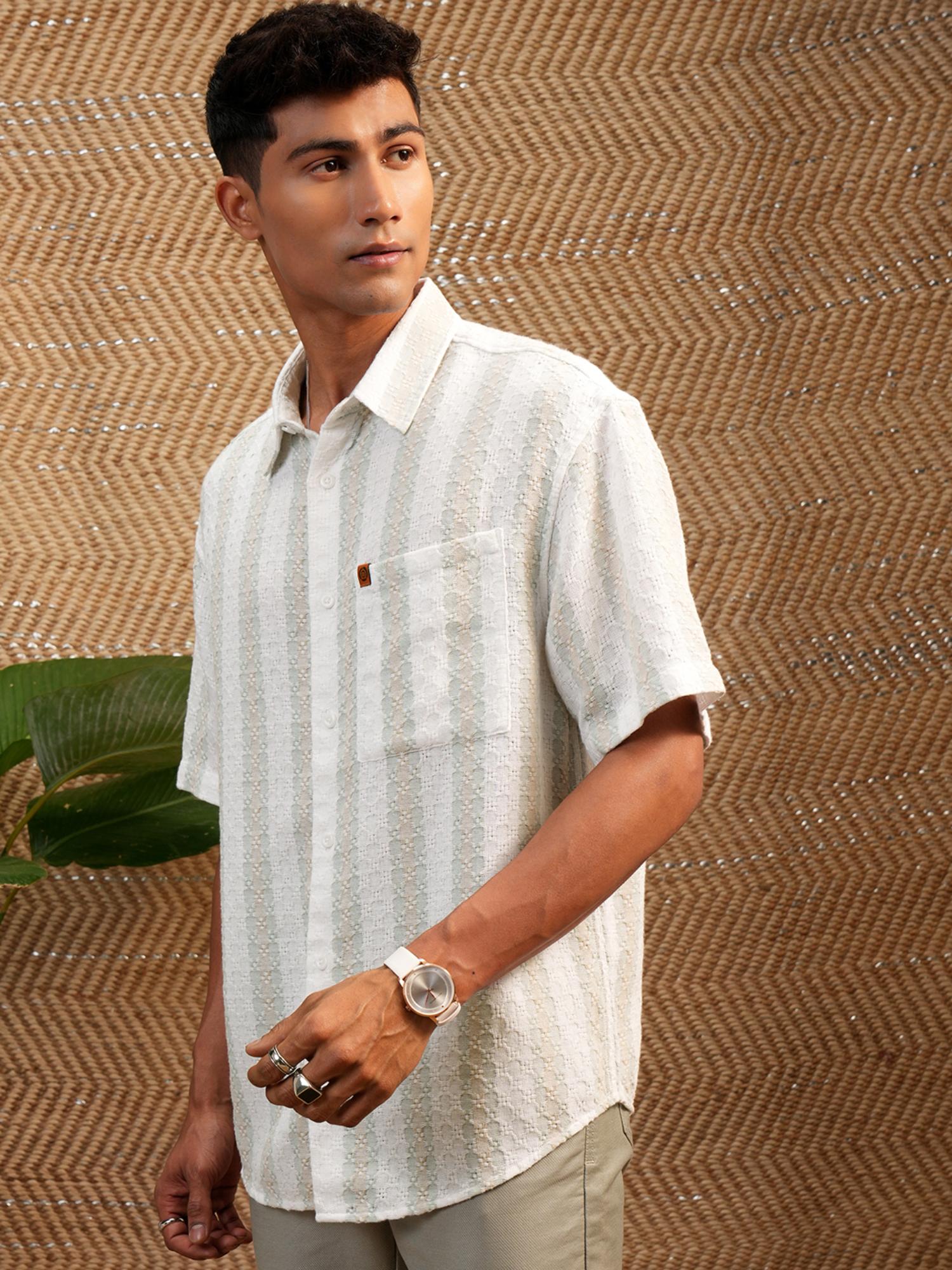 Buy LOCOMOTIVE Men White Stripes Casual Shirt Online