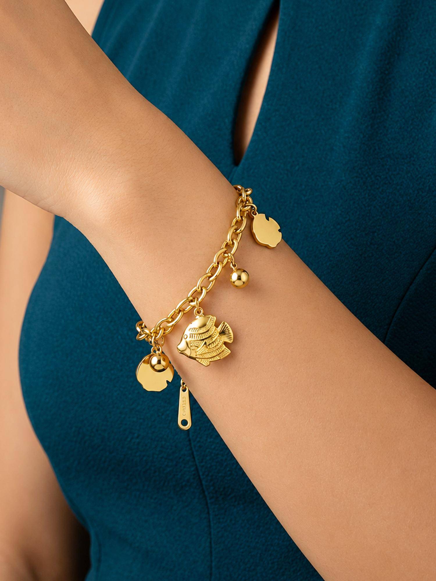 ARTKLIM Golden Fish Charm Statement Anti-Tarnish Bracelet