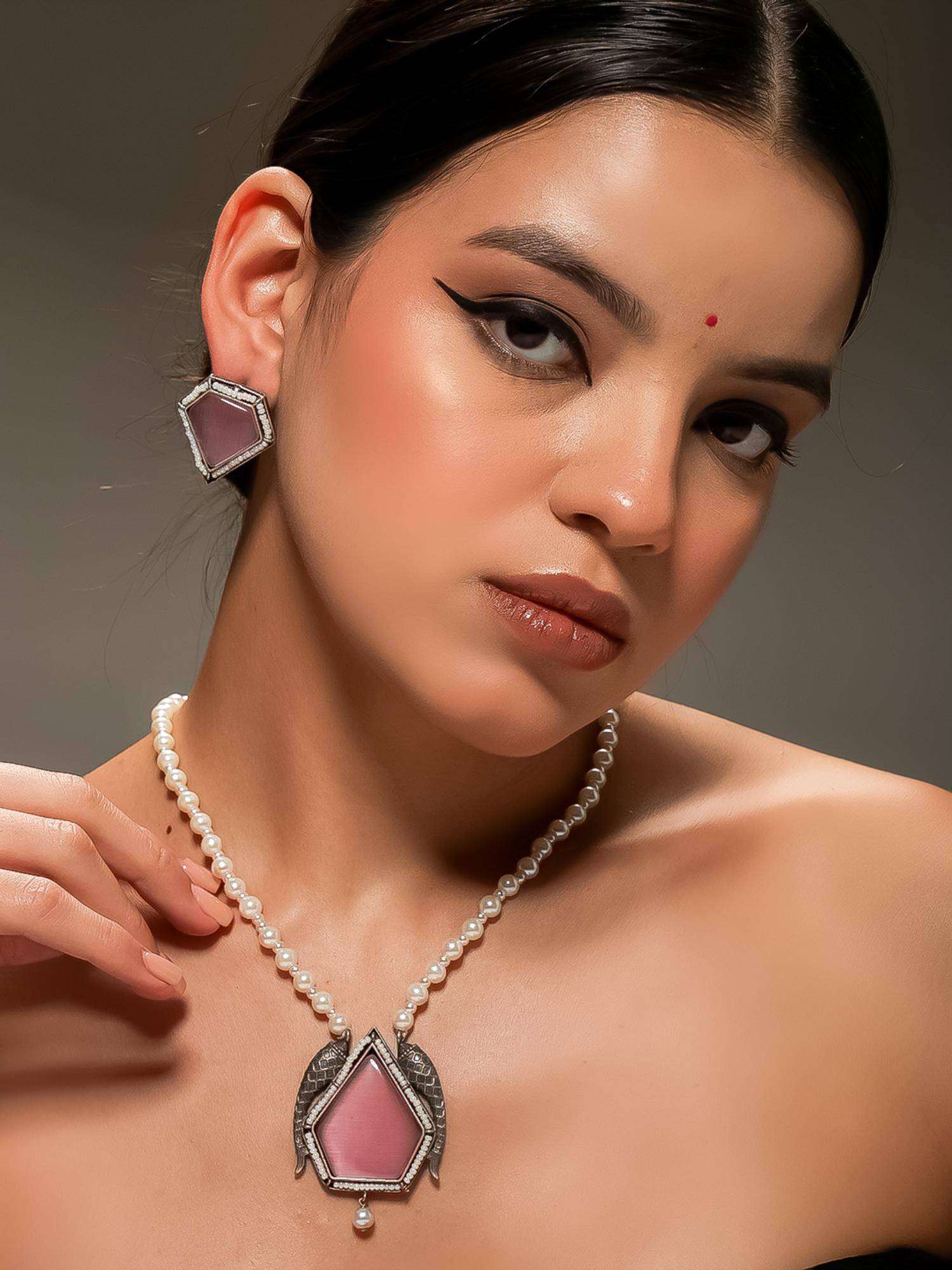 VENI Silver-Plated Oxidised Choker Pink Jewellery Set