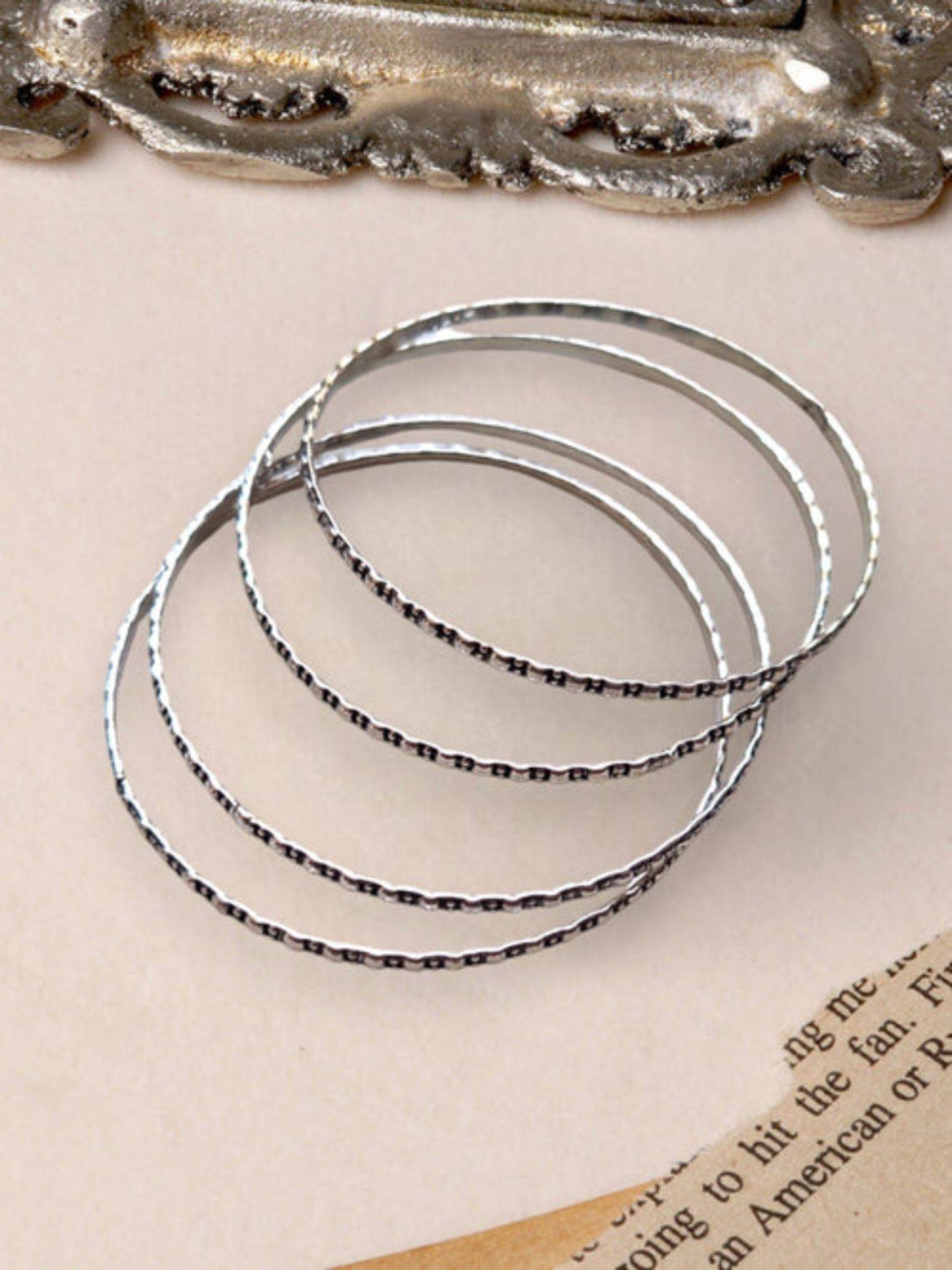 XAGO Le Asmi Set Of 4 Silver Plated Oxidized Bangles