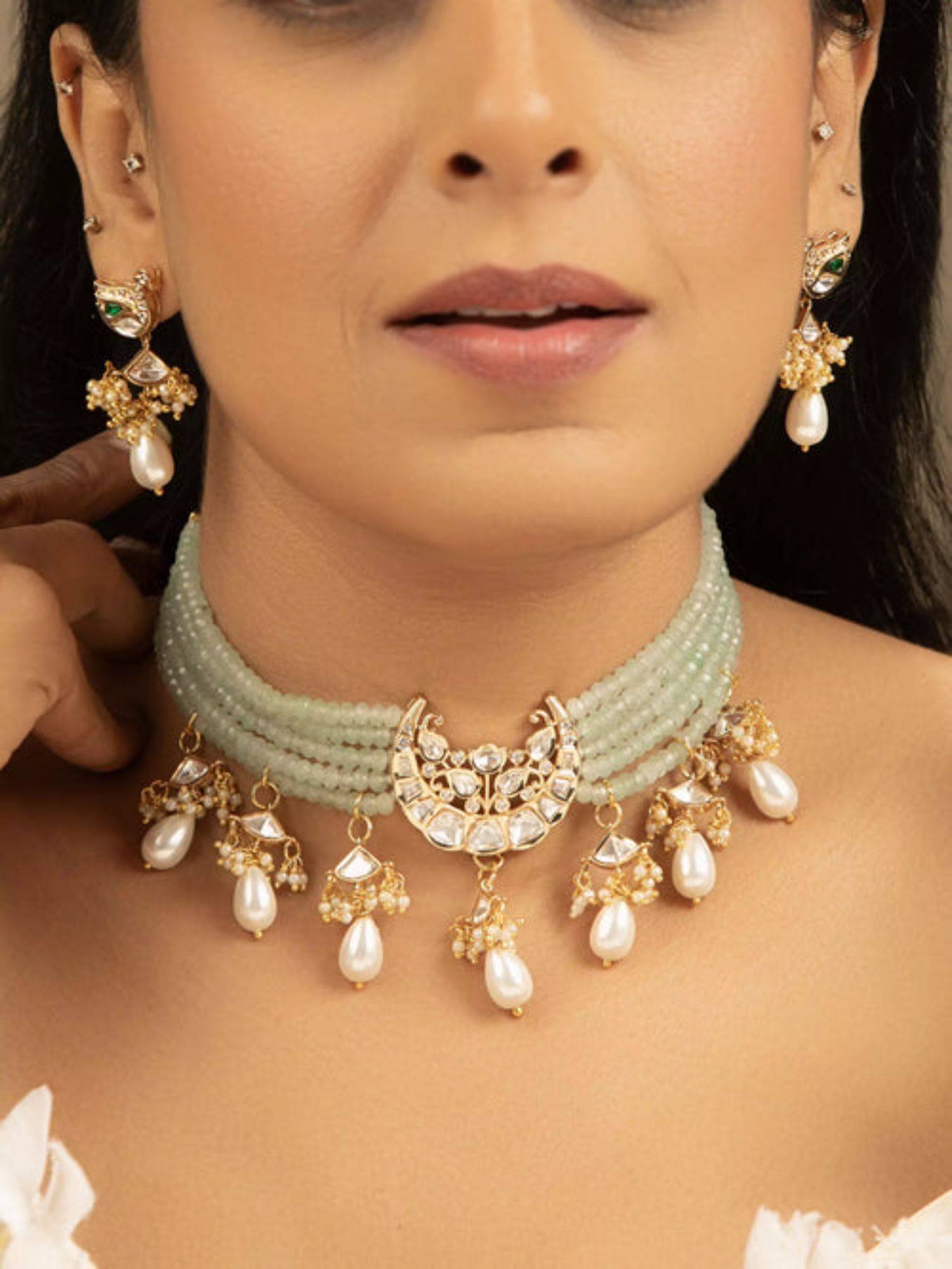 XAGO Laasya Green Beads White Polki And Pearl Necklace Set