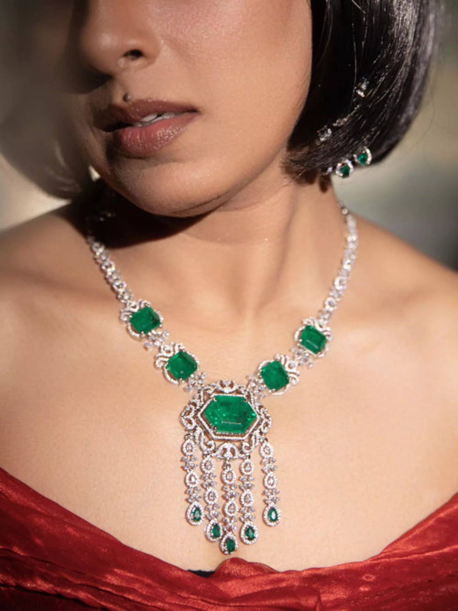 XAGO Ariadana Green Doublet Stone Long Necklace