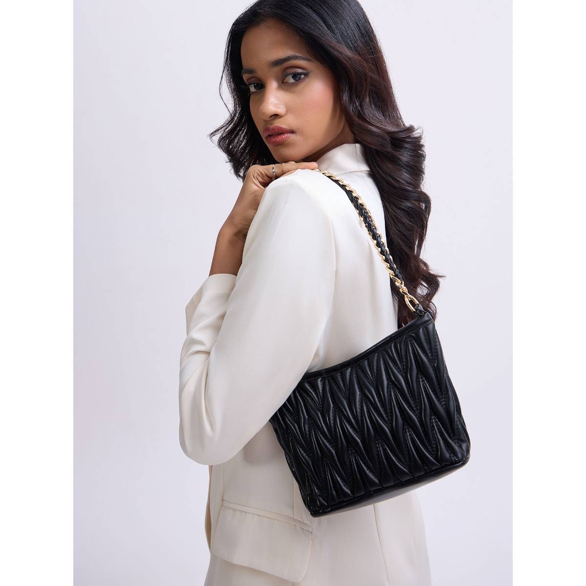 RSVP by Nykaa Fashion Women's Black Chevron Quilted Chainlink Handle Shoulder Bag
