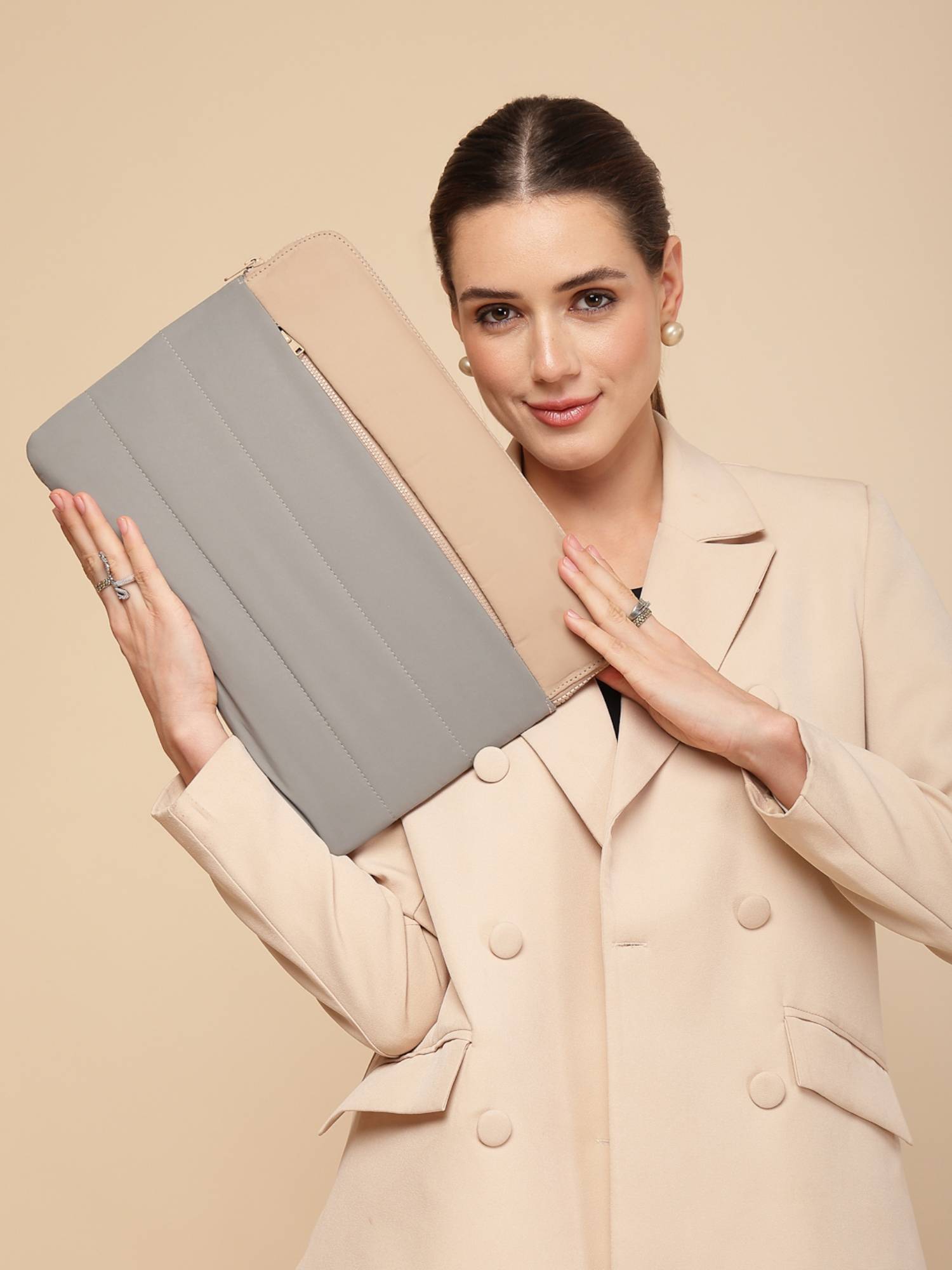 Anekaant Drift Sage Grey 16 Inch Laptop Sleeve