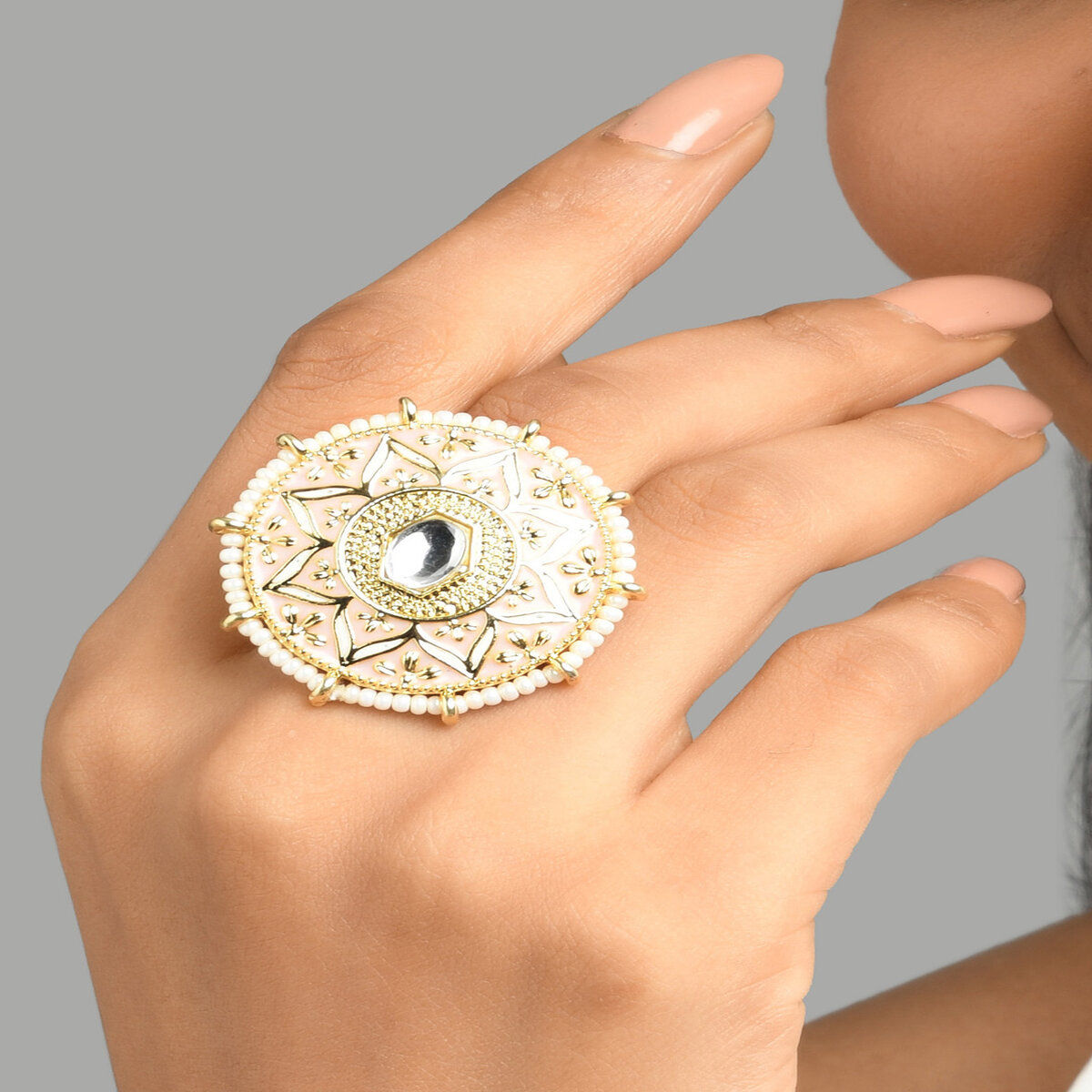 Senco Gold & Diamonds Antique Blooming Foral Gold Umbrella Ring :  Amazon.in: Jewellery