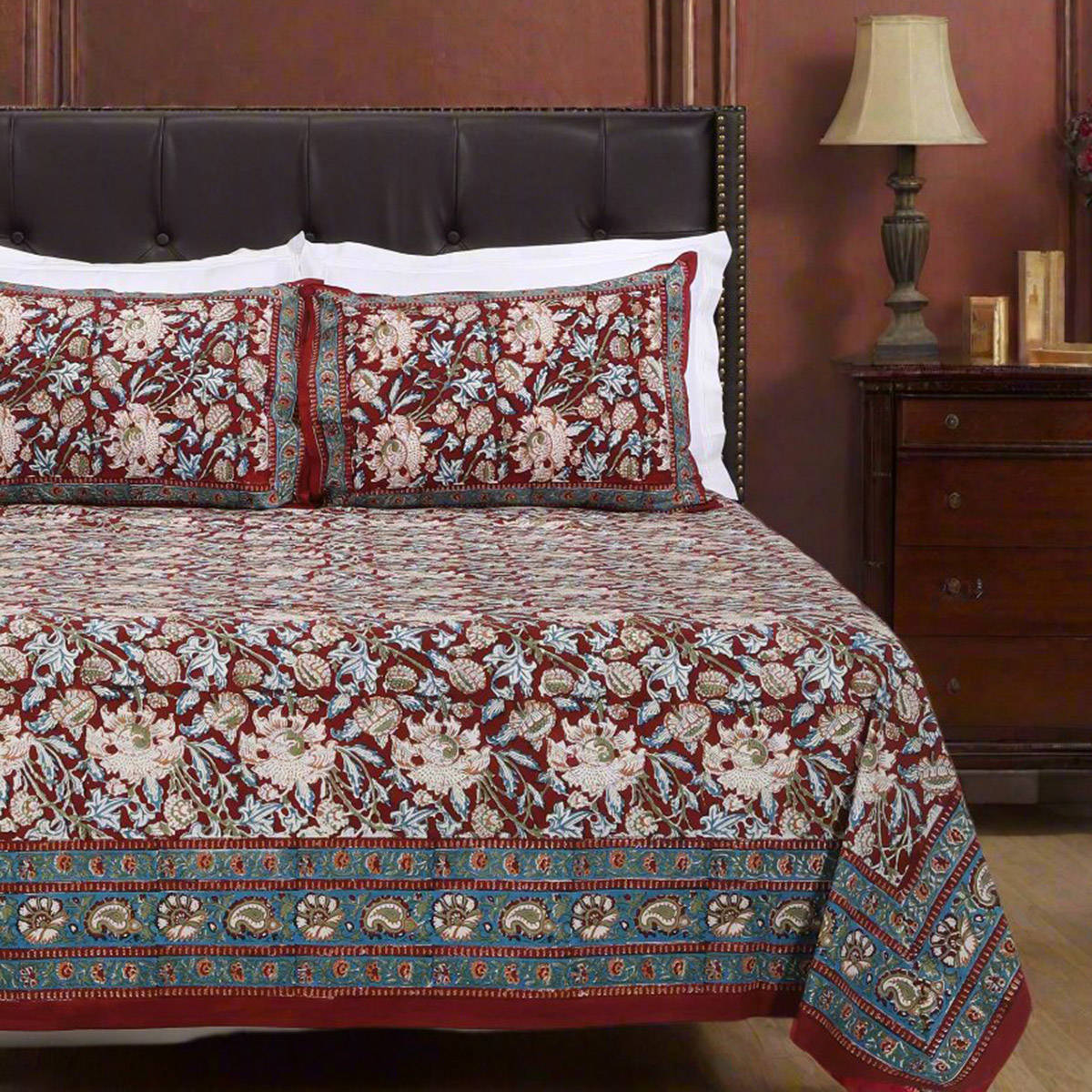 Shahenaz Mehulika Maroon Cotton Bedsheet with 2 Pillow Covers (Queen)