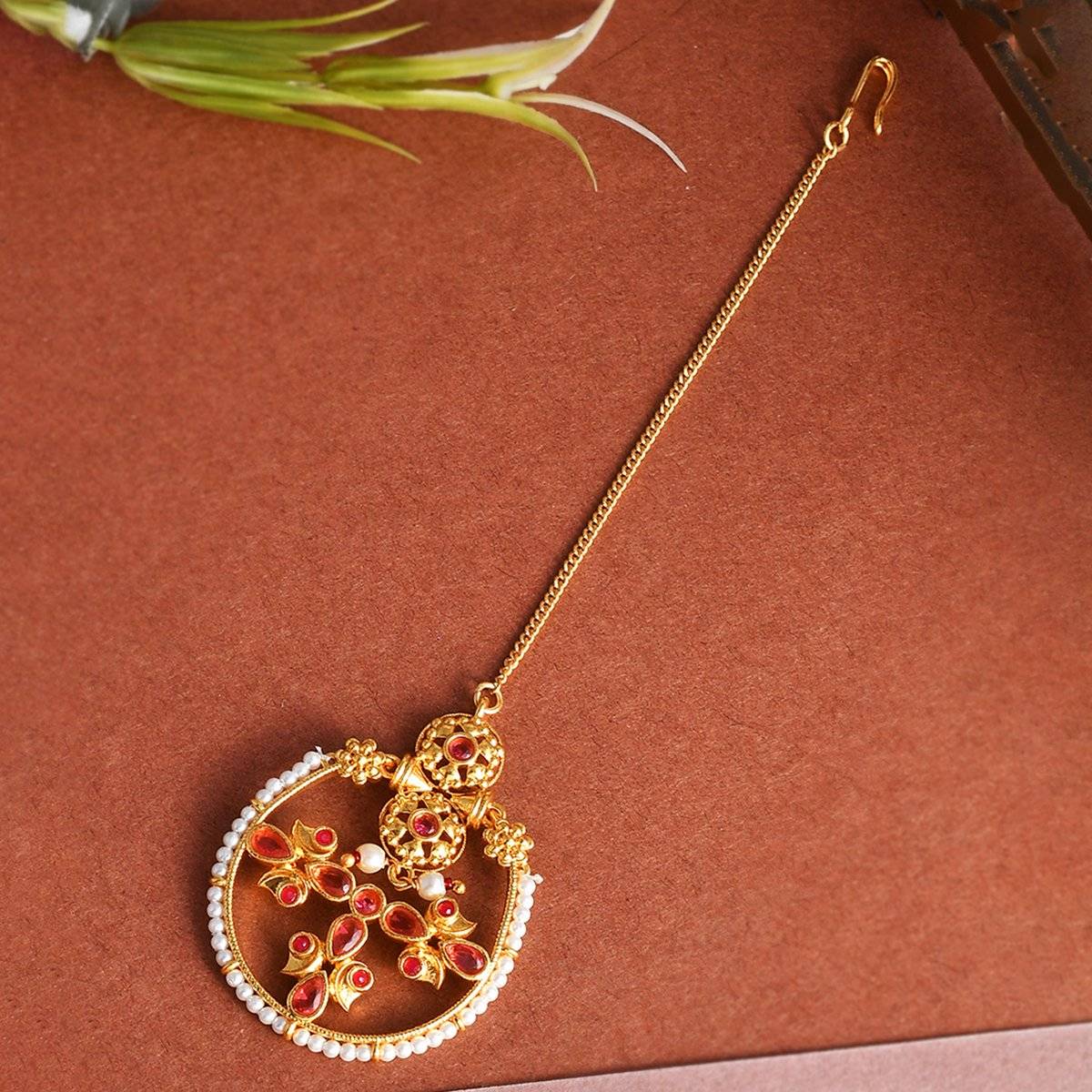Voylla Abharan Floral Motif Teardrop Cut Red Stones and Pearls Maang Tika