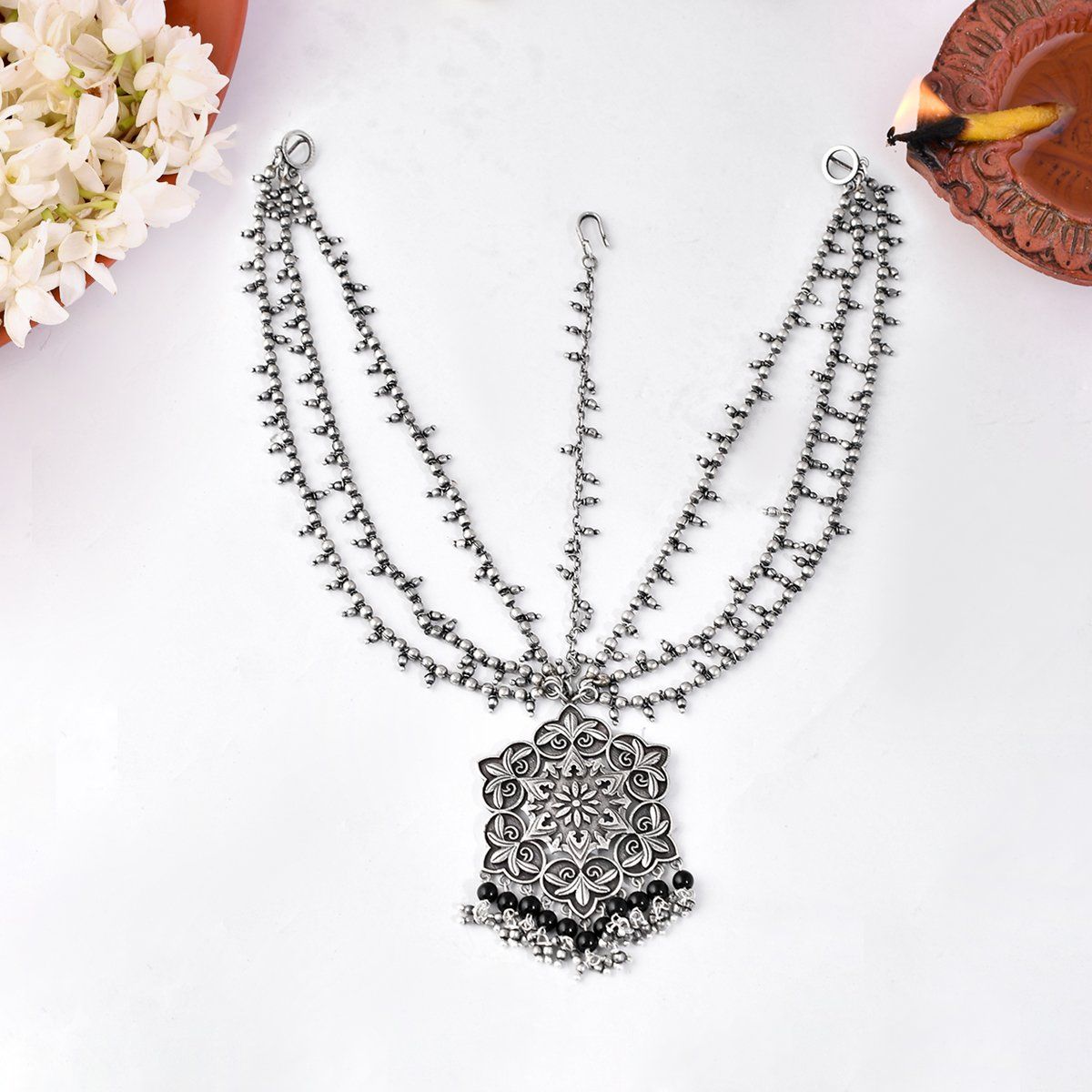 Buy Voylla Nrityotsava Falguni Matha Patti Online