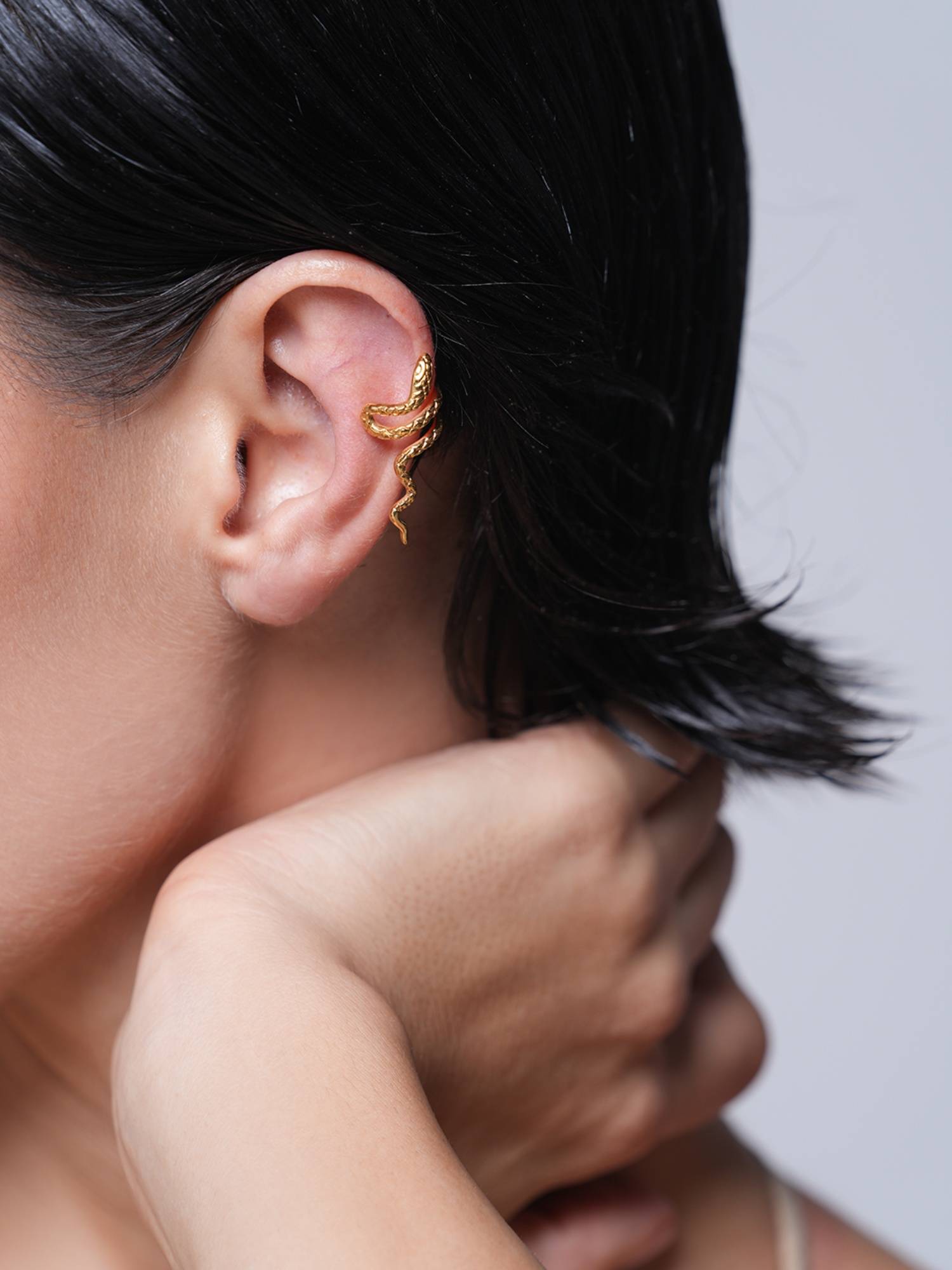 CAO JEWELLERY Gold Snake Textured Ear Cuff