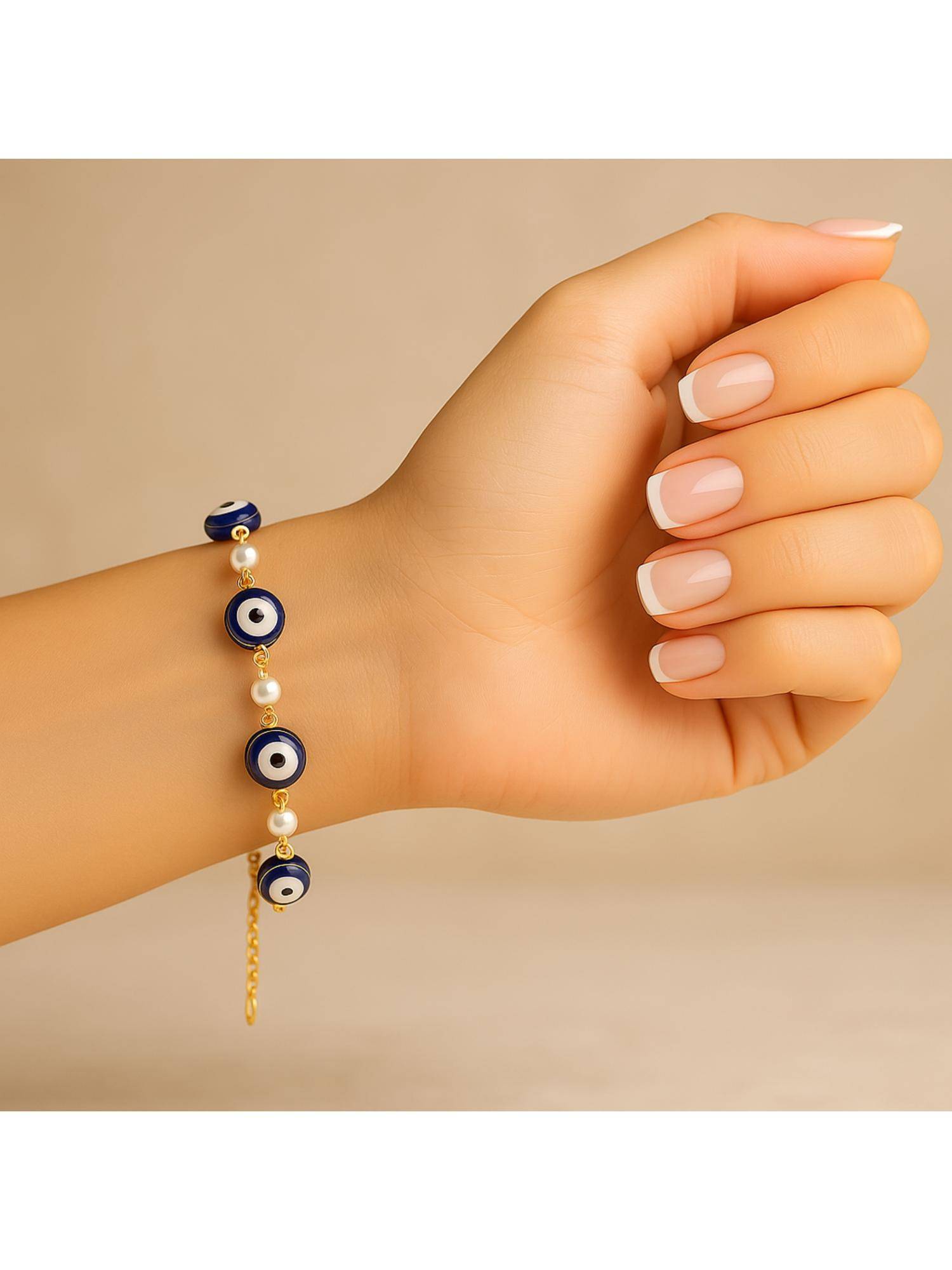 MasQ Women's Blue Evil Eye Bracelet