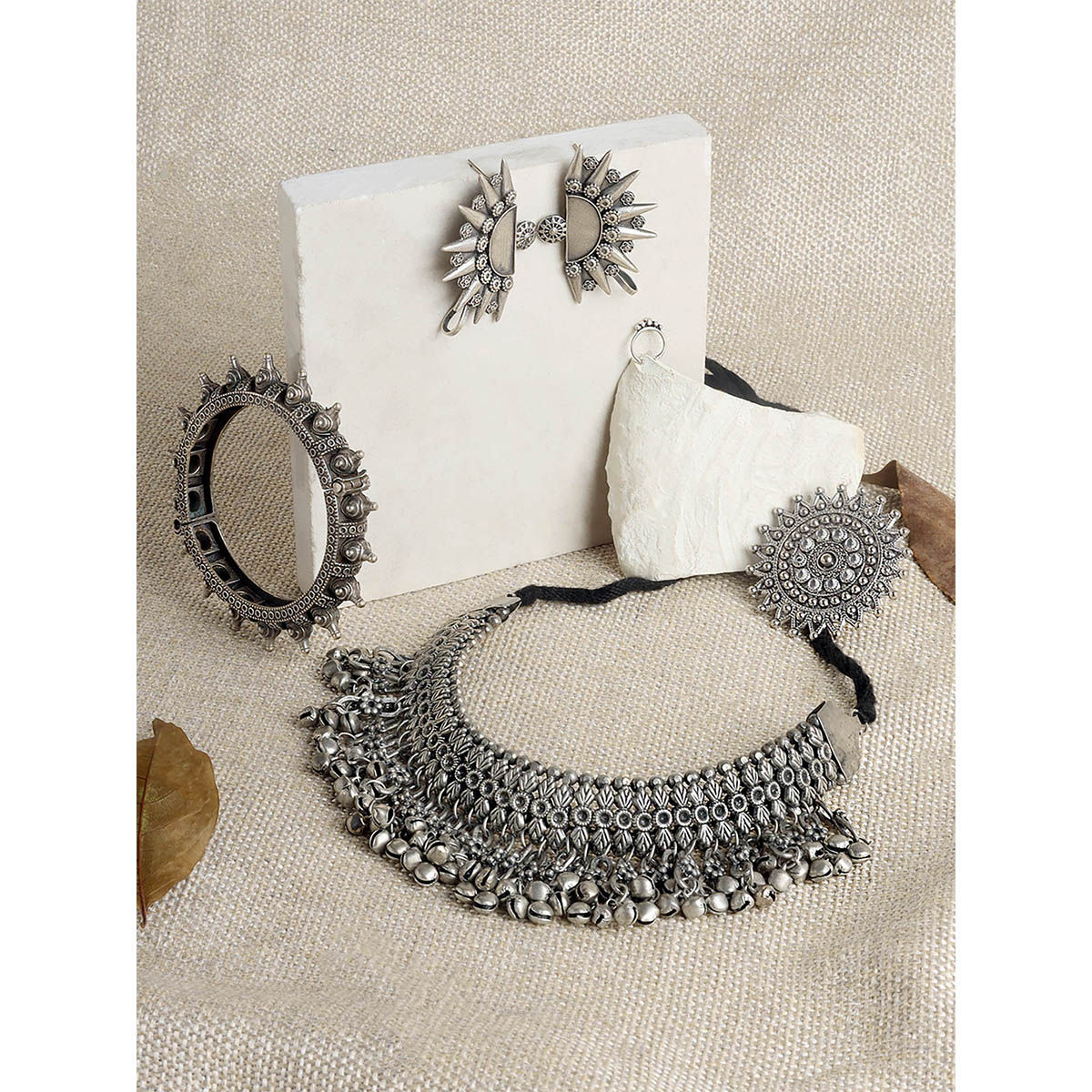 silverアクセサリーSET Buy Teejh Avanti Oxidised Silver Jewellery Set Online
