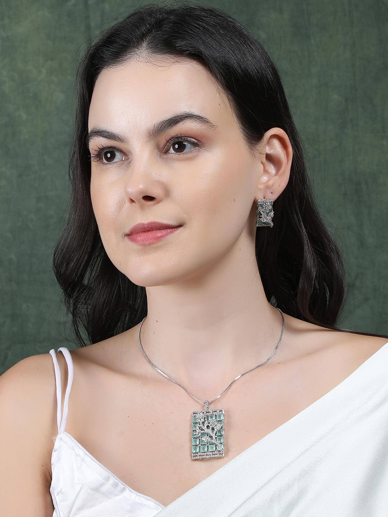 STILEADDA Women Luxurious Turquoise Ad Square Necklace & Earrings