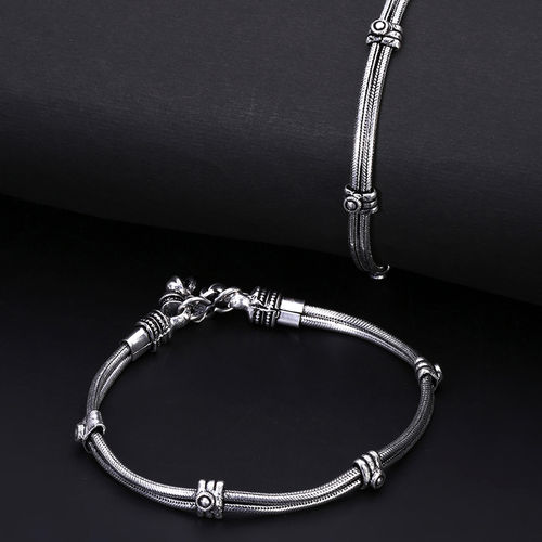 Yellow Chimes Silver-toned German Silver Oxidized 2 Pc Payal Ethnic Payal Anklets (Silver) At Nykaa, Best Beauty Products Online