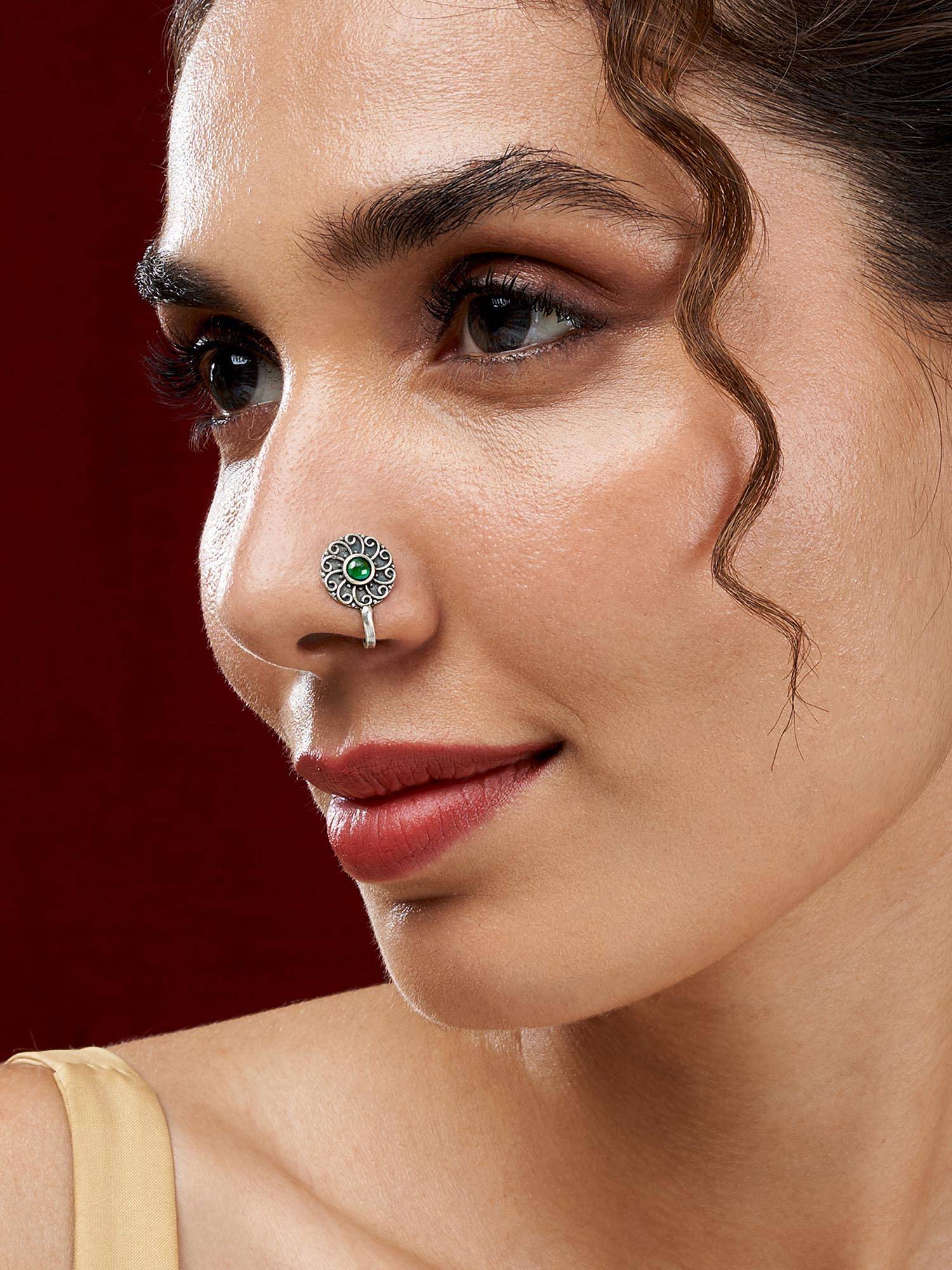 Teejh Nurni Green Stone Nose pin