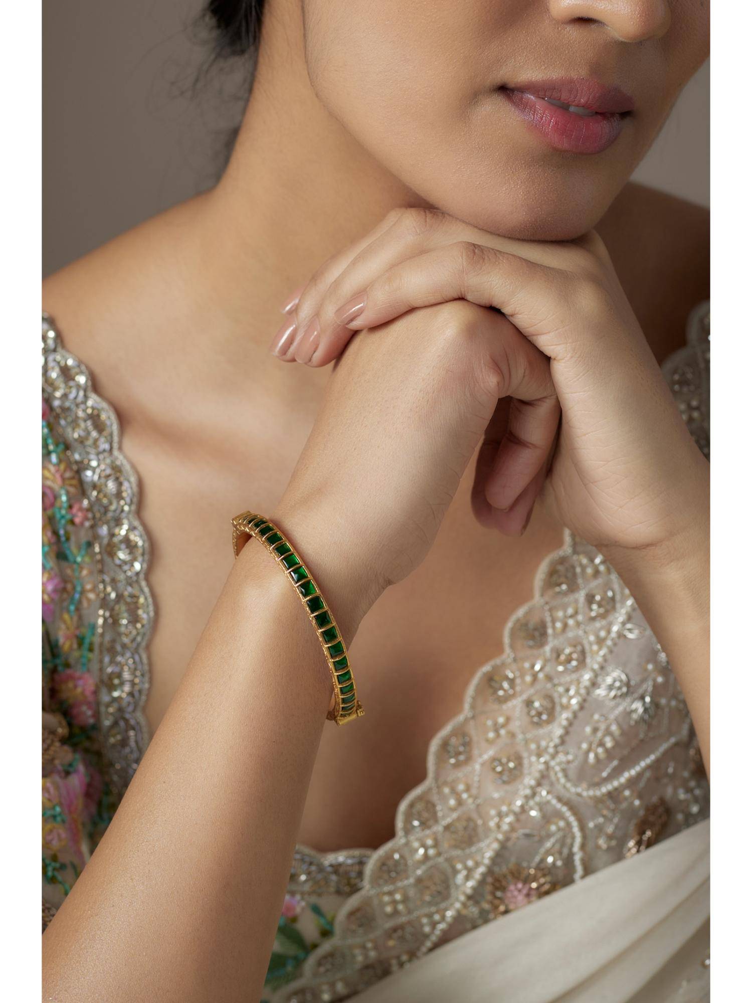 KARISA DESIGNS Giza Green Kundan Bangle