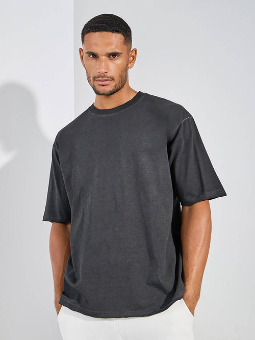 Buy Styli Men Black Overdyed Washed Oversized Cotton T-Shirt with
