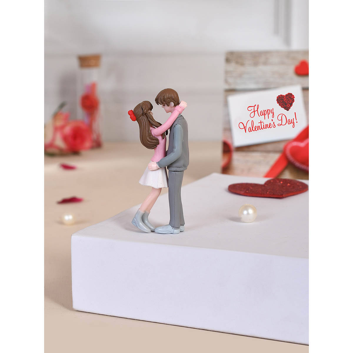 Tayhaa Love'S Embrace Sculpture