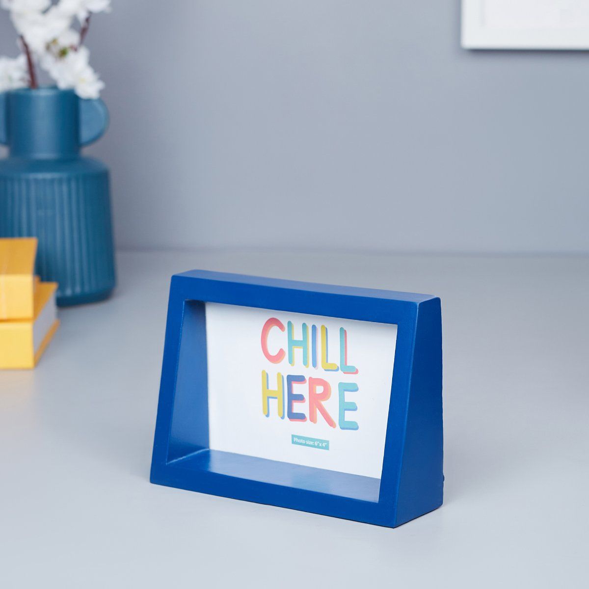 HomeTown Venice Wood, Mdf And Glass Triangular Photo Frame (4 X 6) Inch