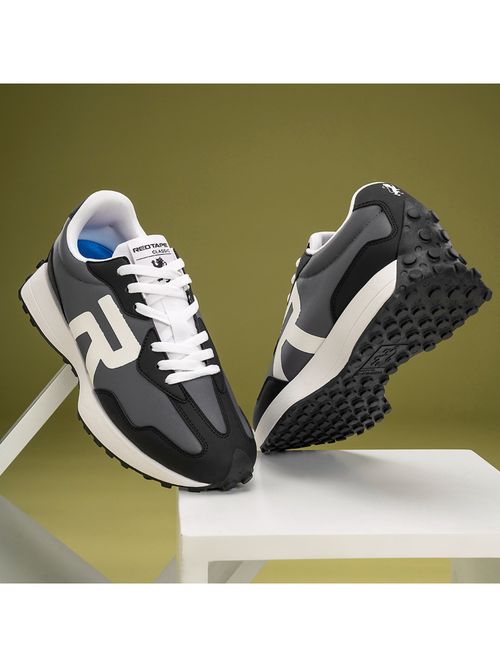 Red Tape Men Colorblocked Black Lifestyle Casual Sneakers