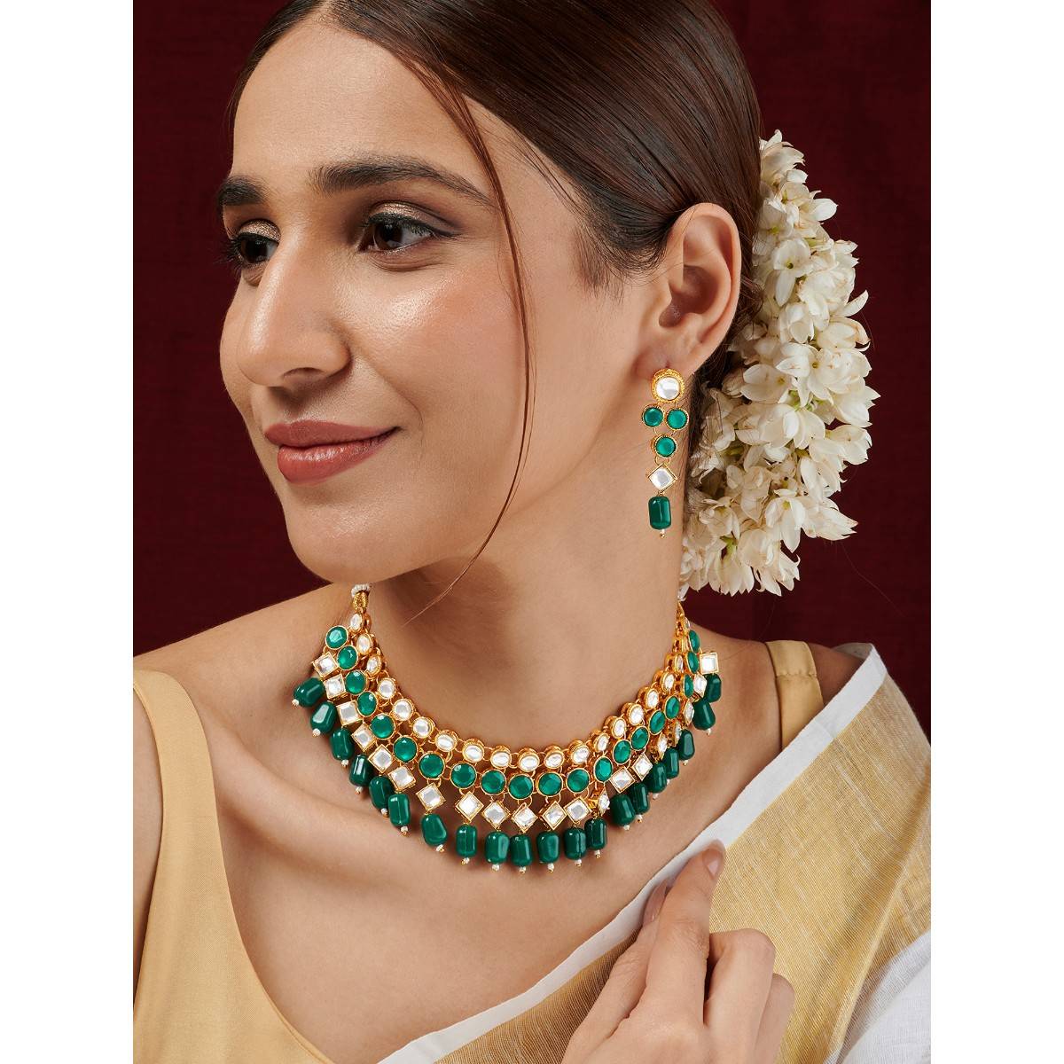 Teejh Reya Green Ruby and White Necklace Set
