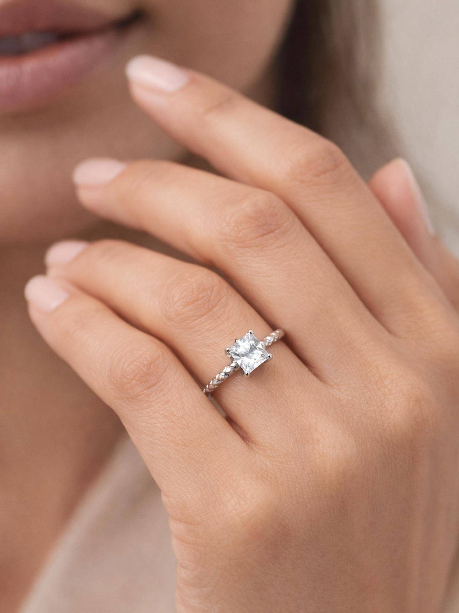 925 SILLER Pure The Prism Textured Princess Ring