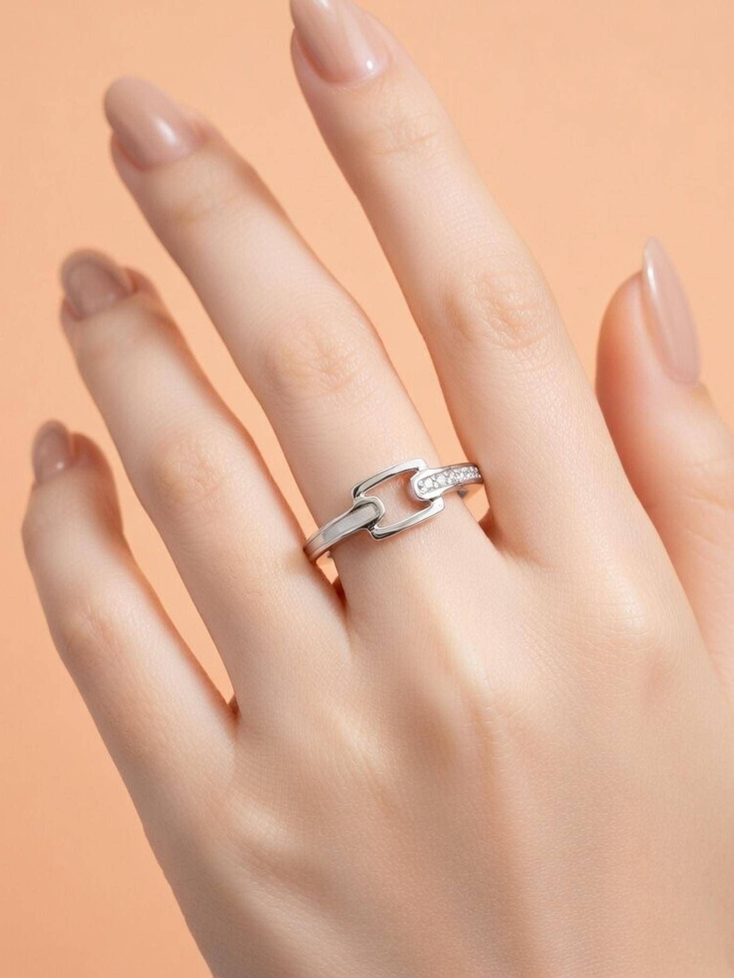 925 SILLER The Nexus Geometric Link Ring
