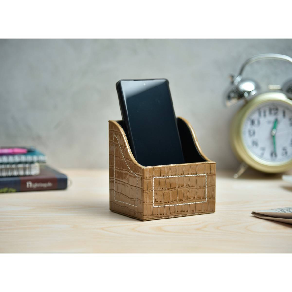 Premsons Premium Mobile Holder - Stand for Smartphones - Croc - Beige