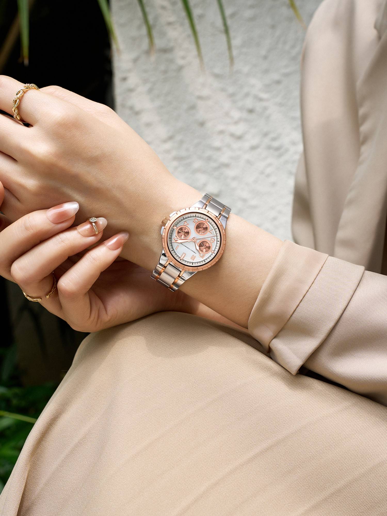 French Connection Chronea Women Stainless Steel Round Silver Dial Watch-FCO6SRTM (Medium)