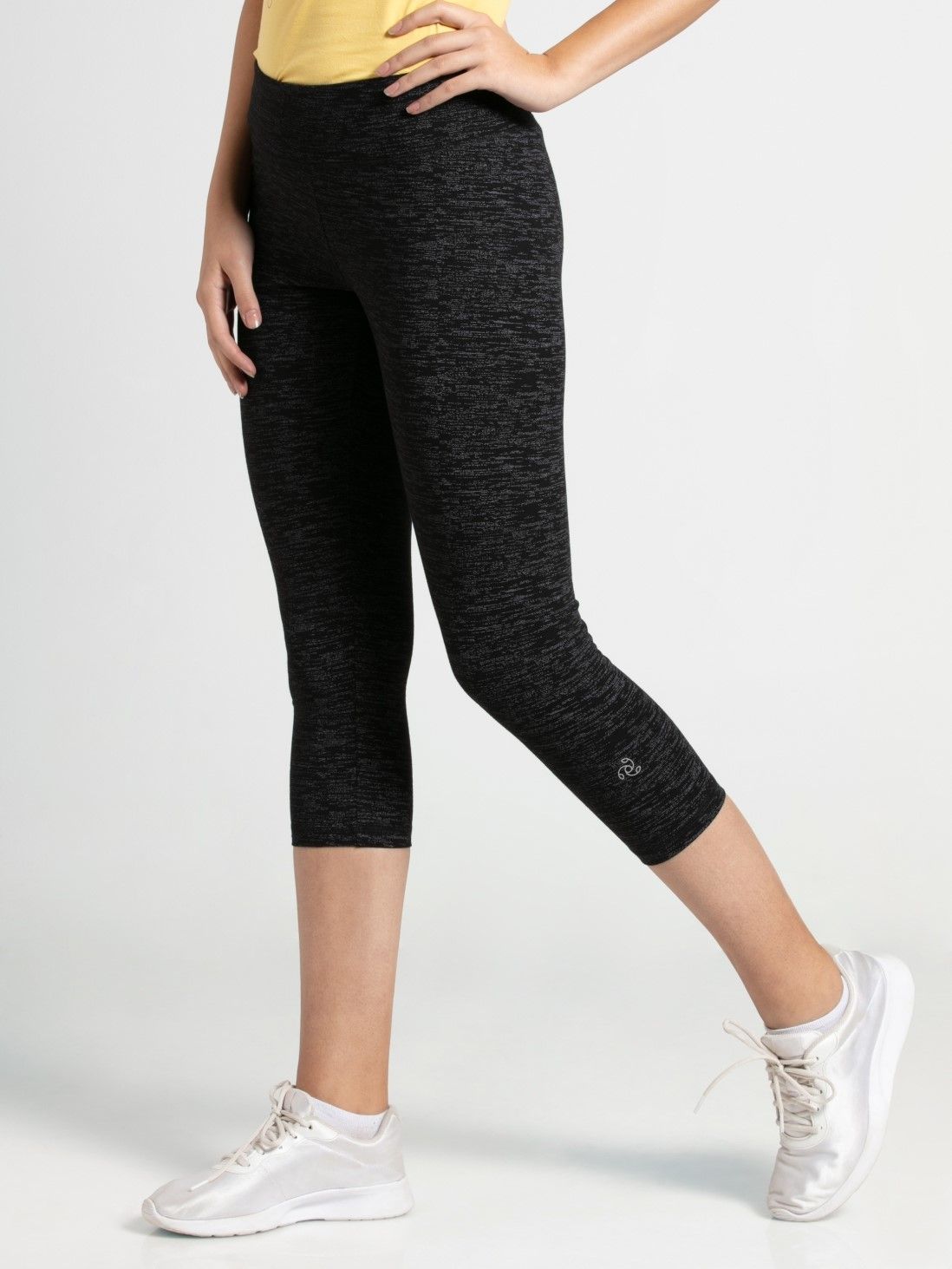 jockey black capri