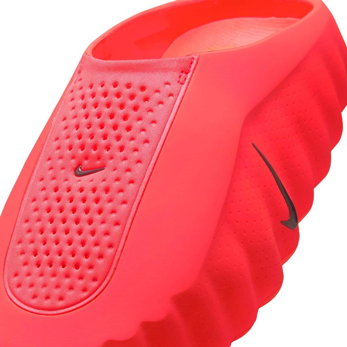Buy Nike Mind 001 Women's Pregame Mules Online