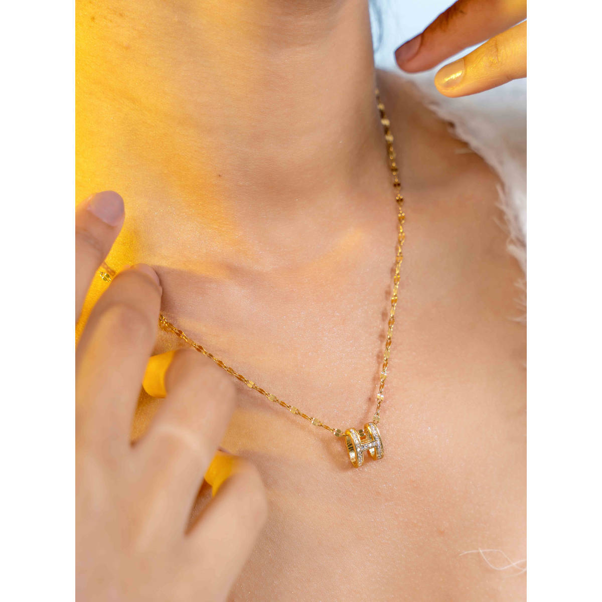 Johori White Brass Stones Necklace