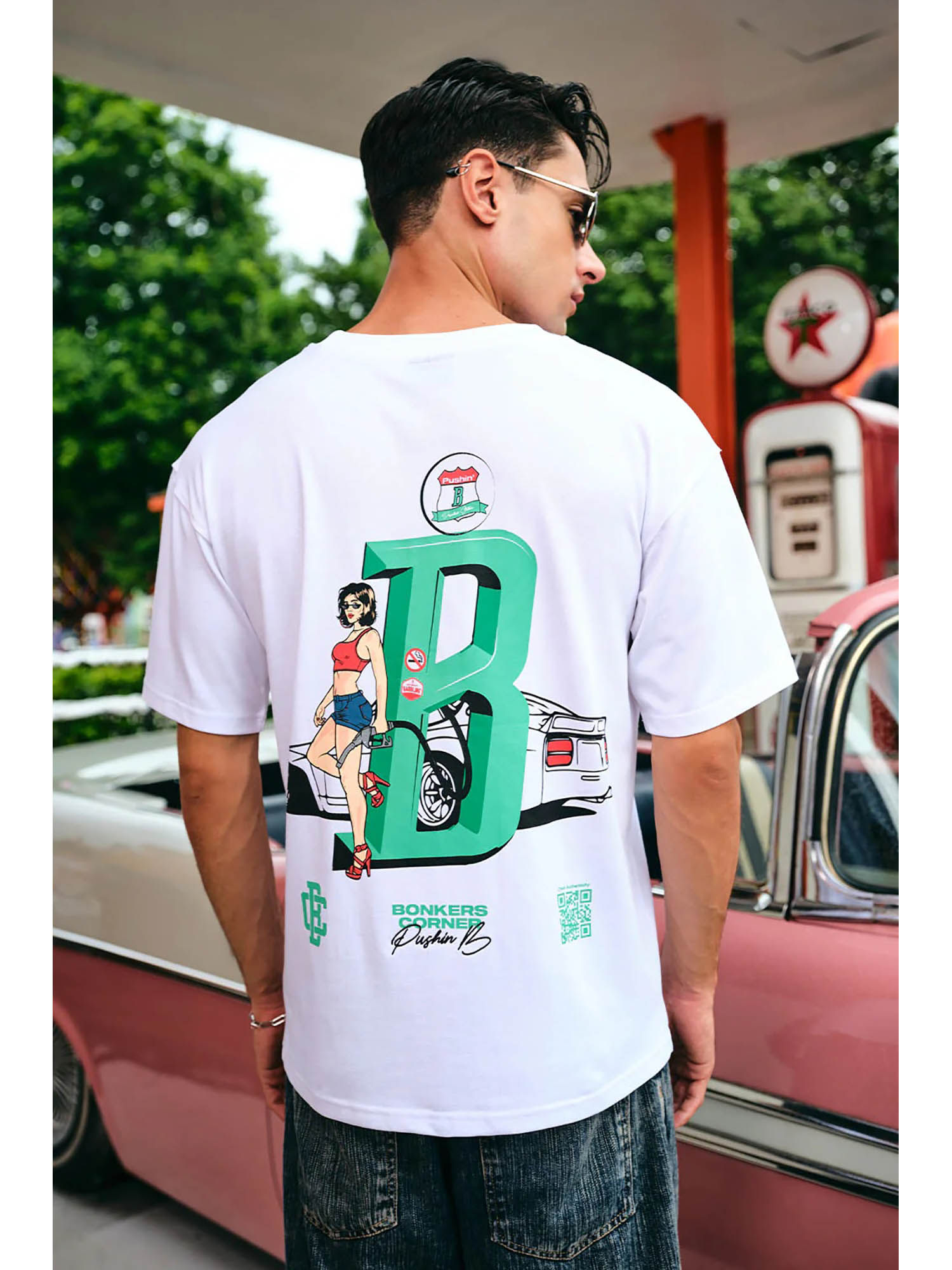 Buy Bonkers Corner Pushing Hard Oversized T-shirt Online