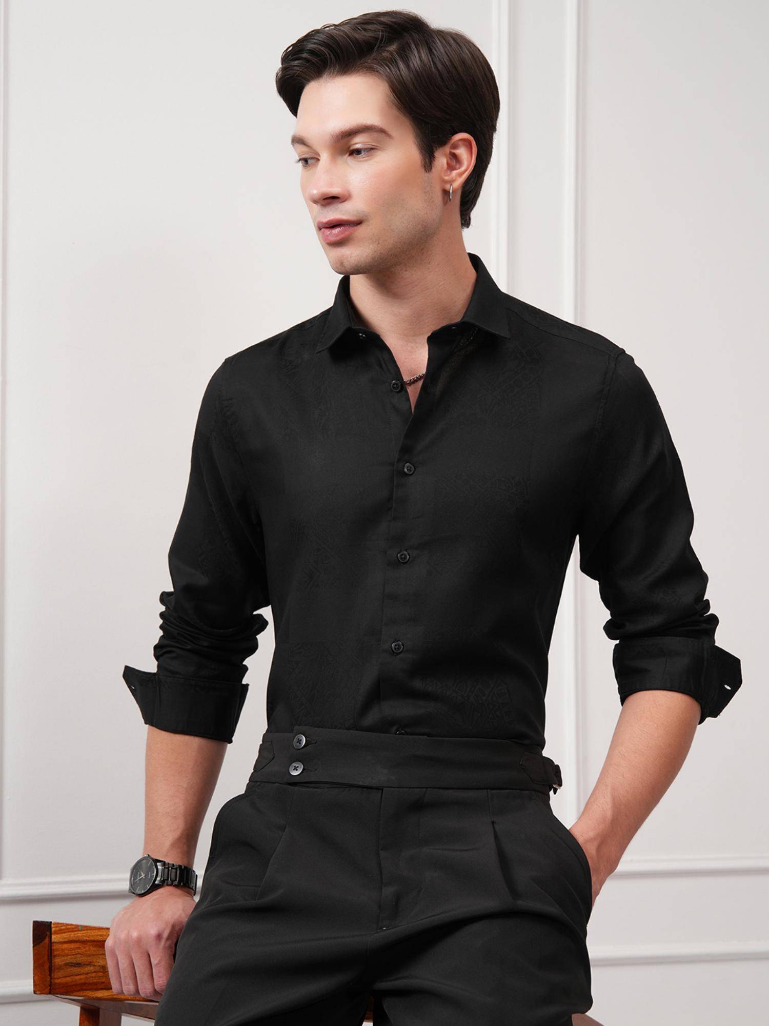 Buy HIGHLANDER Men Black Cotton Solid Slim Fit Shirt Online