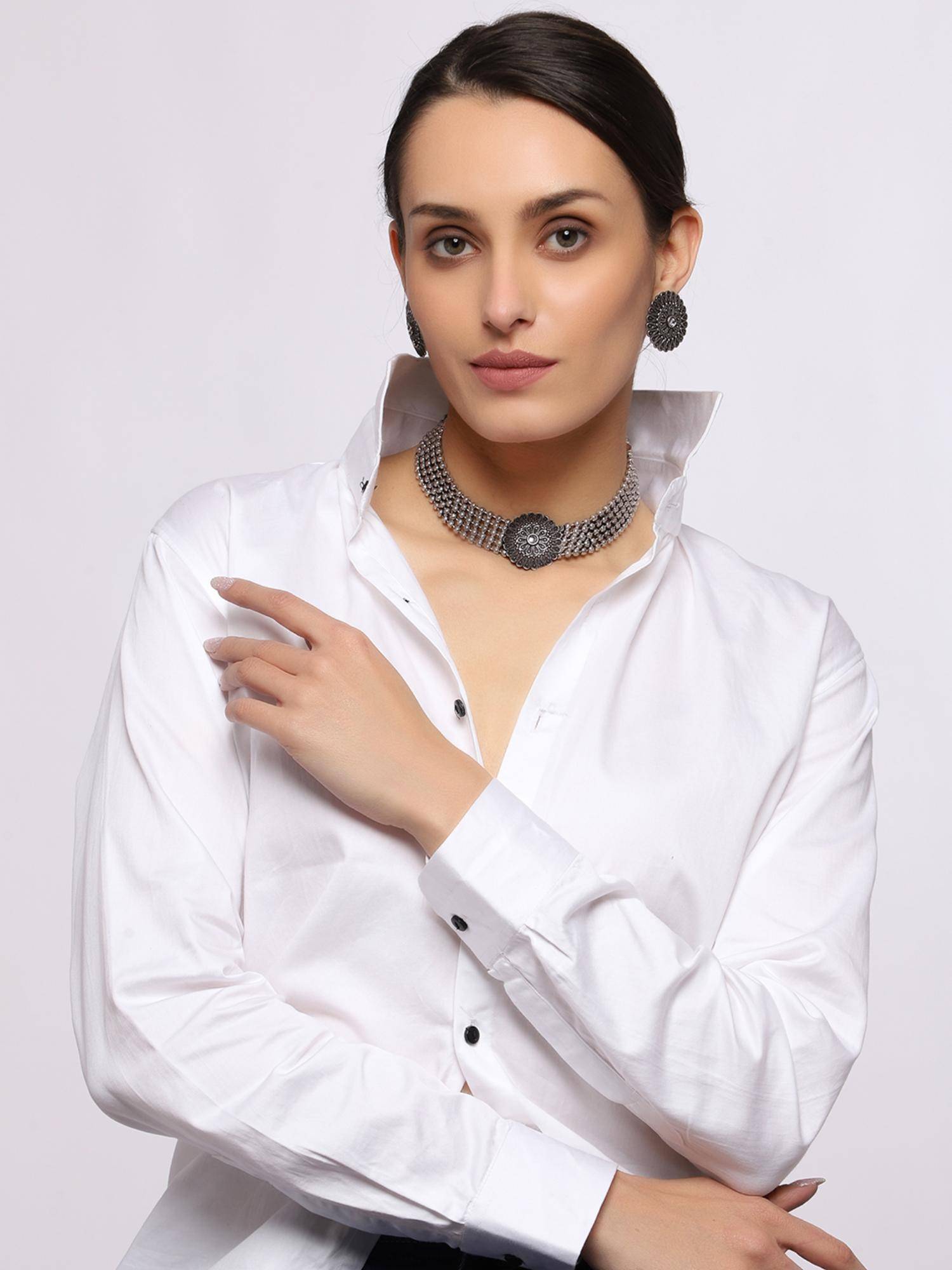 VENI Silver-Plated Oxidized Choker Jewellery Set