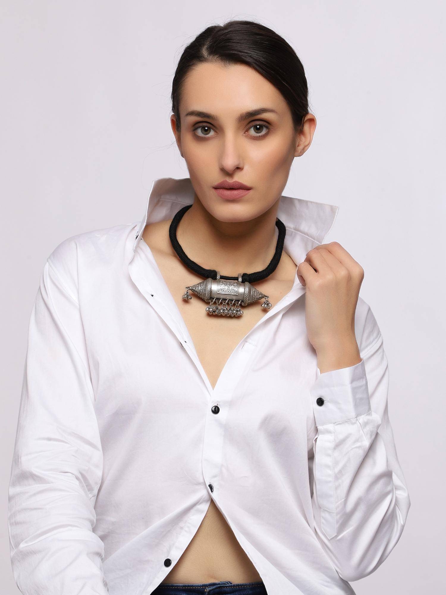 VENI Silver-Plated Oxidised Choker Necklace