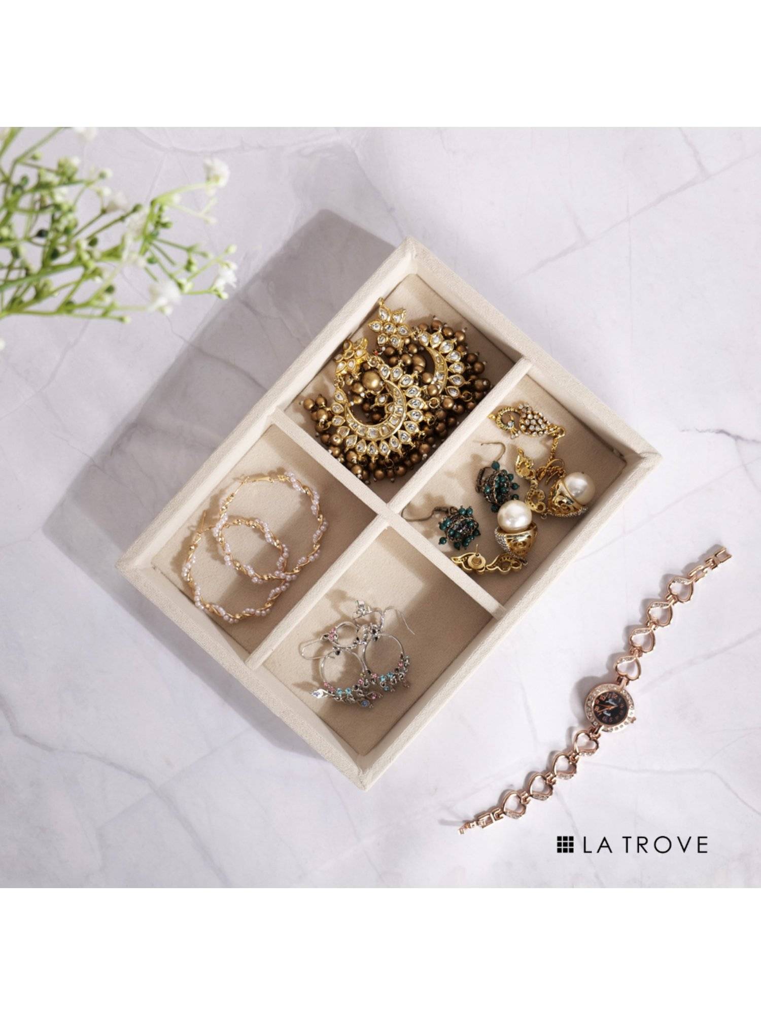 La Trove Premium Cream Velvet 4-Grids Jewellery Storage, Organizer & Display Tray