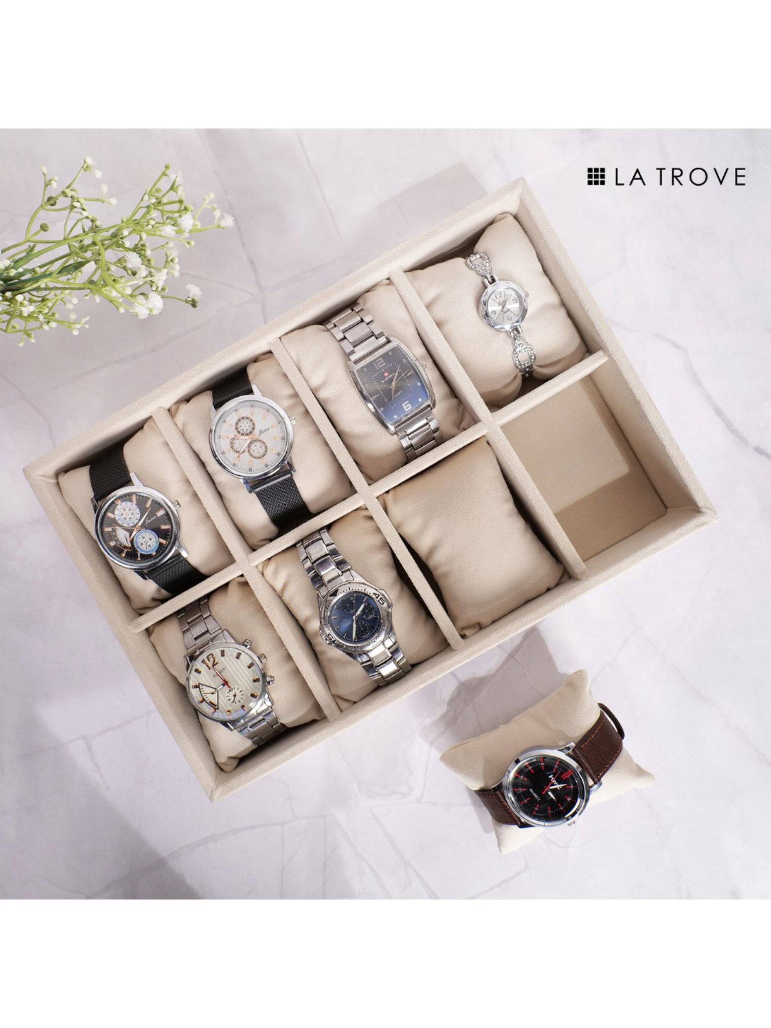 La Trove Cream Velvet 8 Slots Watch & Bracelets Storage Organizer Display Tray