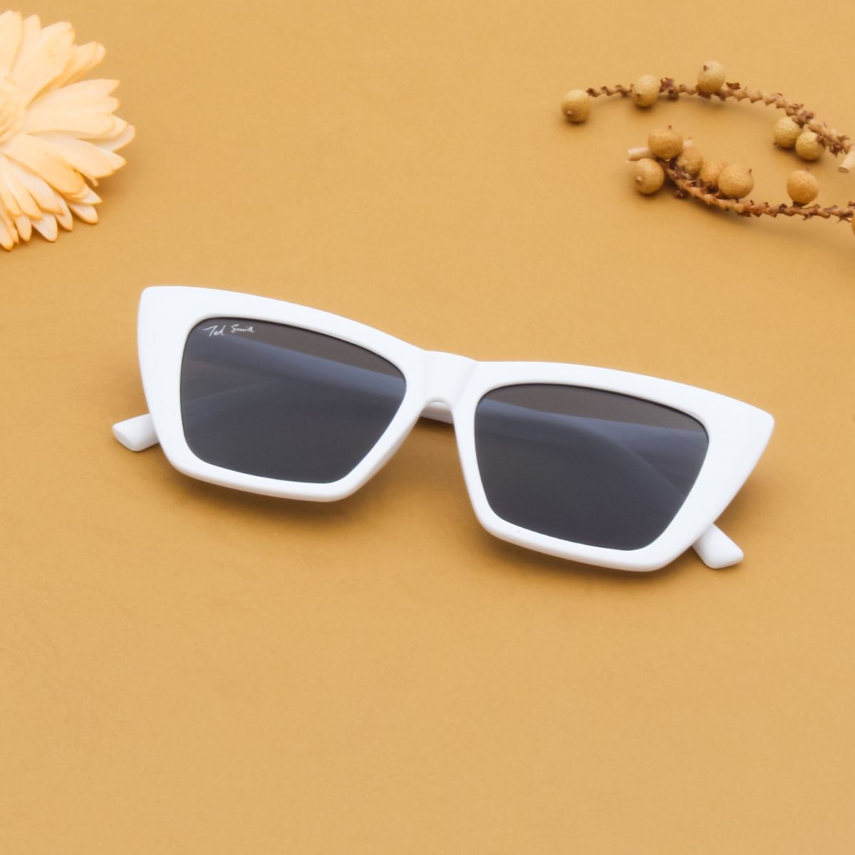 Rectangular sunglasses in white - Celine Eyewear | Mytheresa