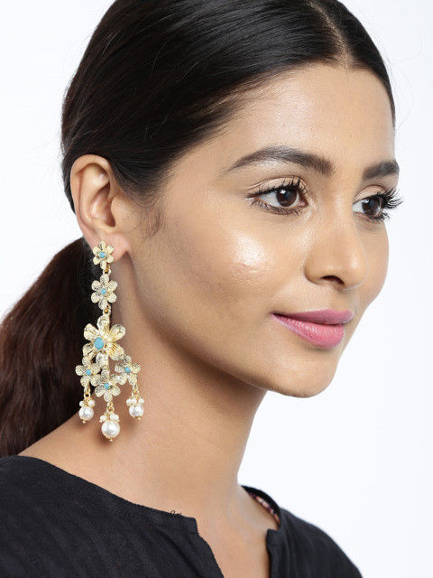 Earrings on nykaa clearance