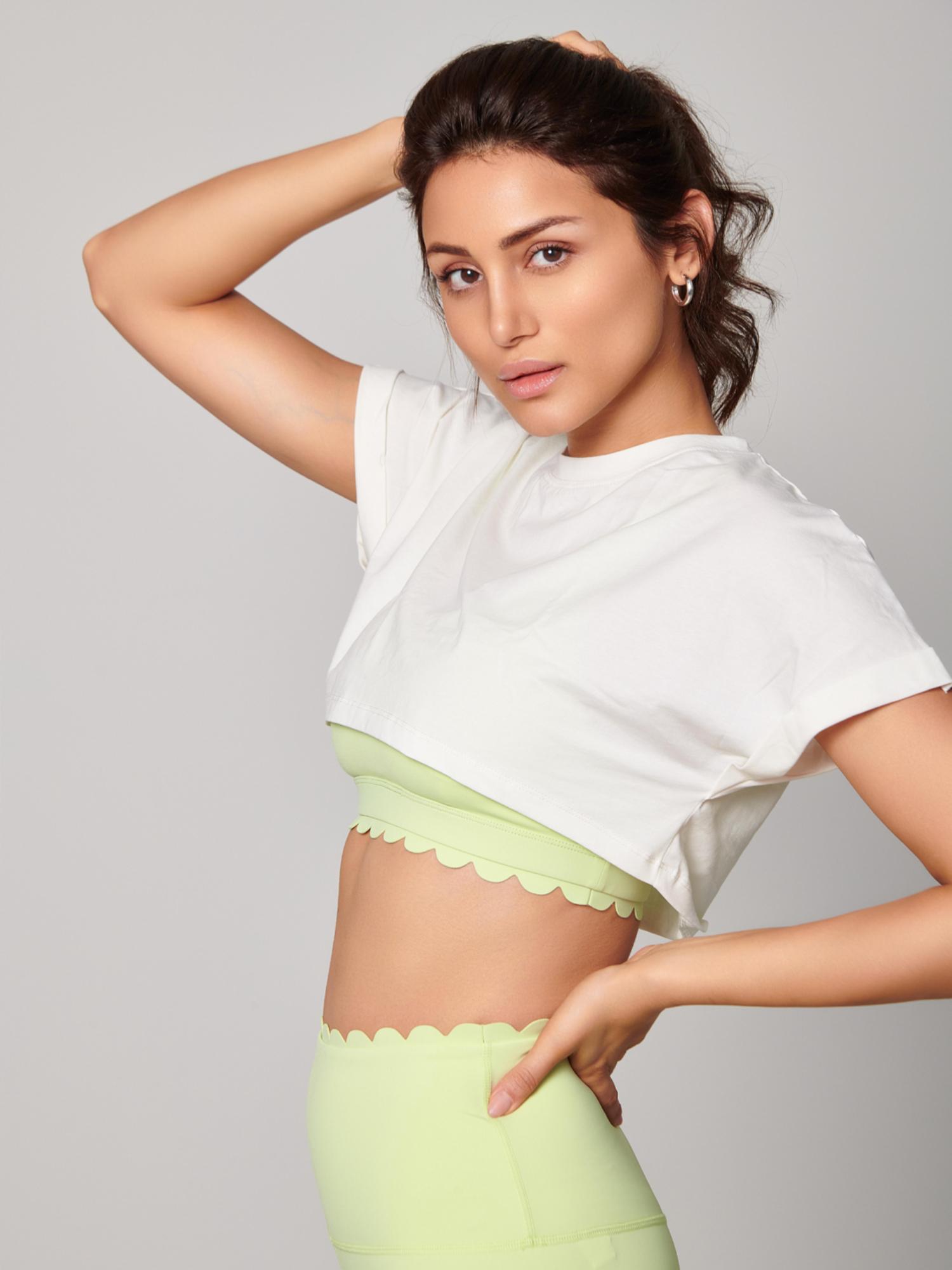 buy-strongr-athleisure-women-boxy-cotton-crop-top-online