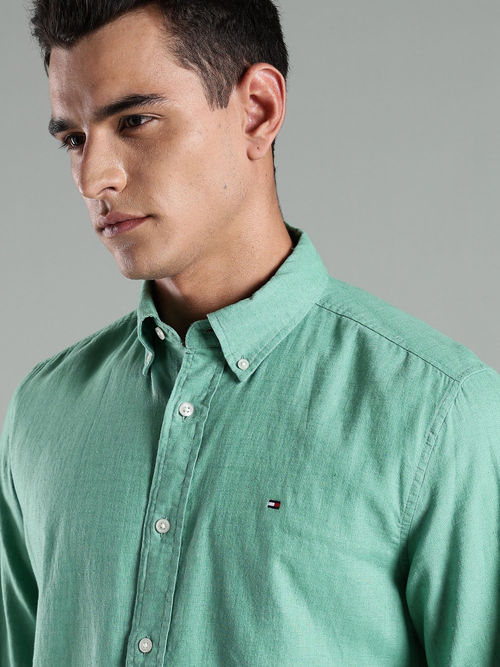 Buy Tommy Hilfiger Men Green Solid Casual Shirt Online