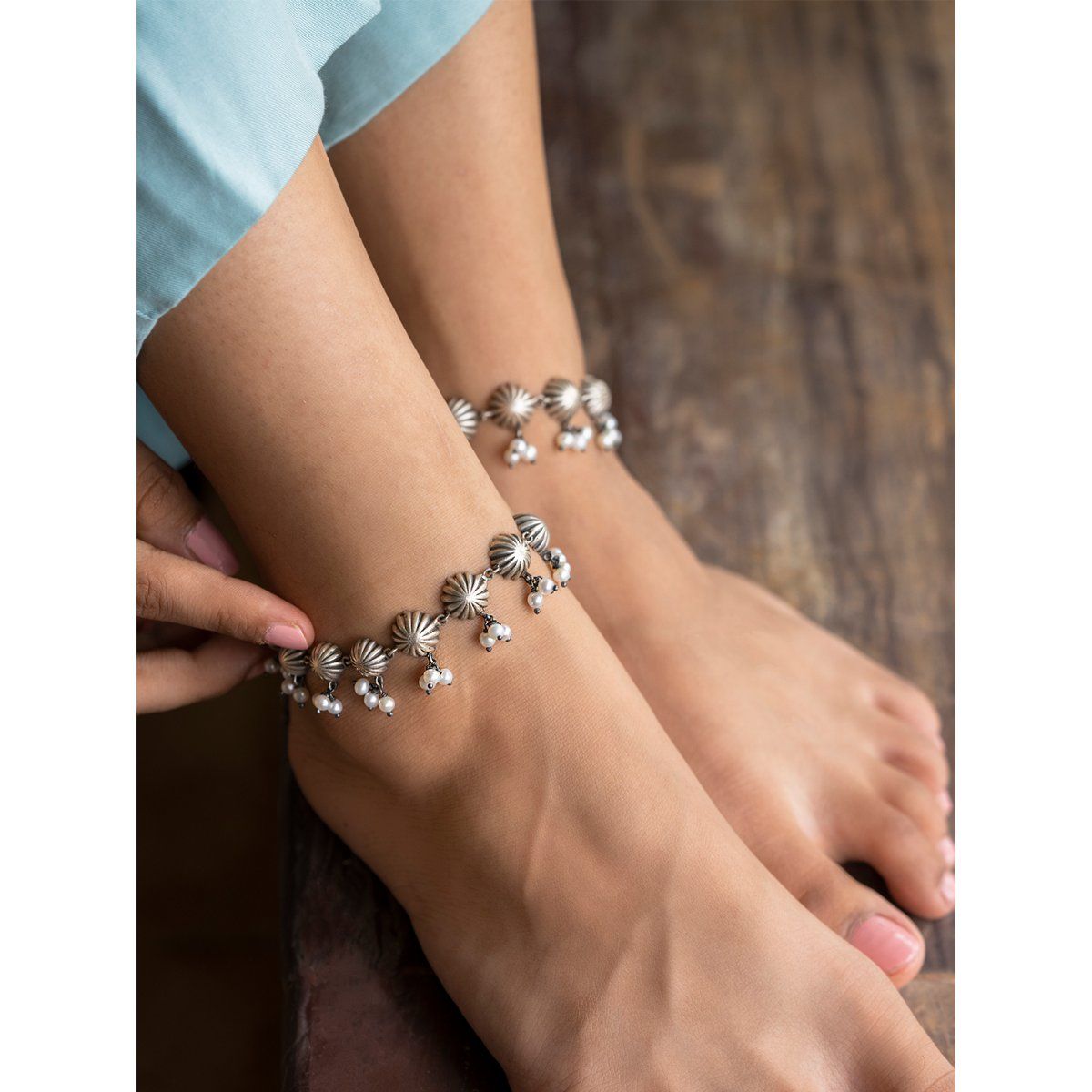 Caratlane deals silver anklets