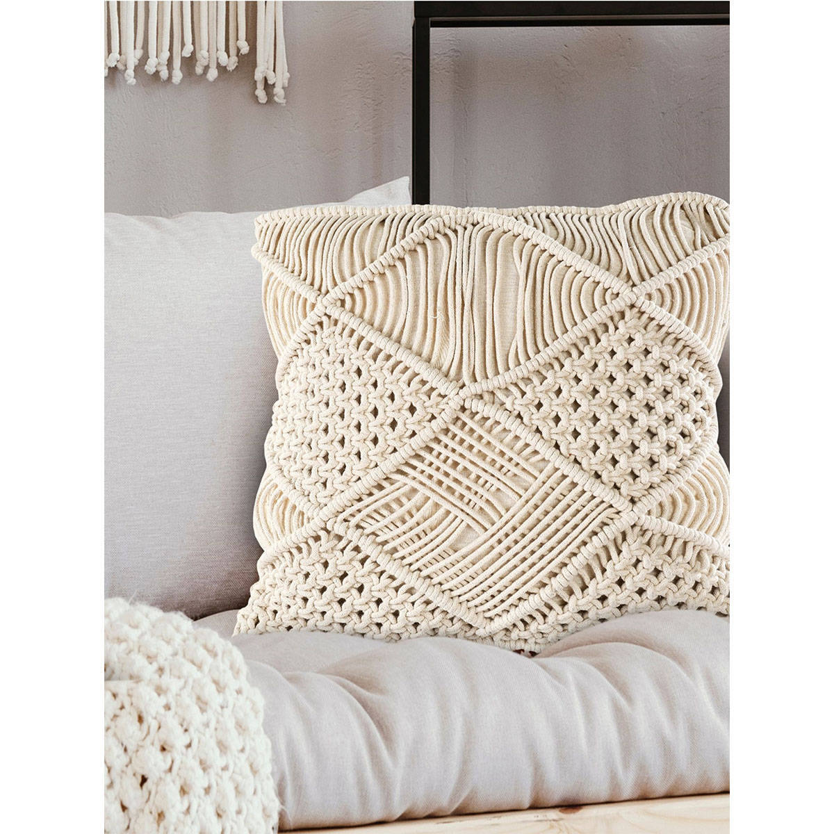 Sashaa World Macrame Decorative Cushion