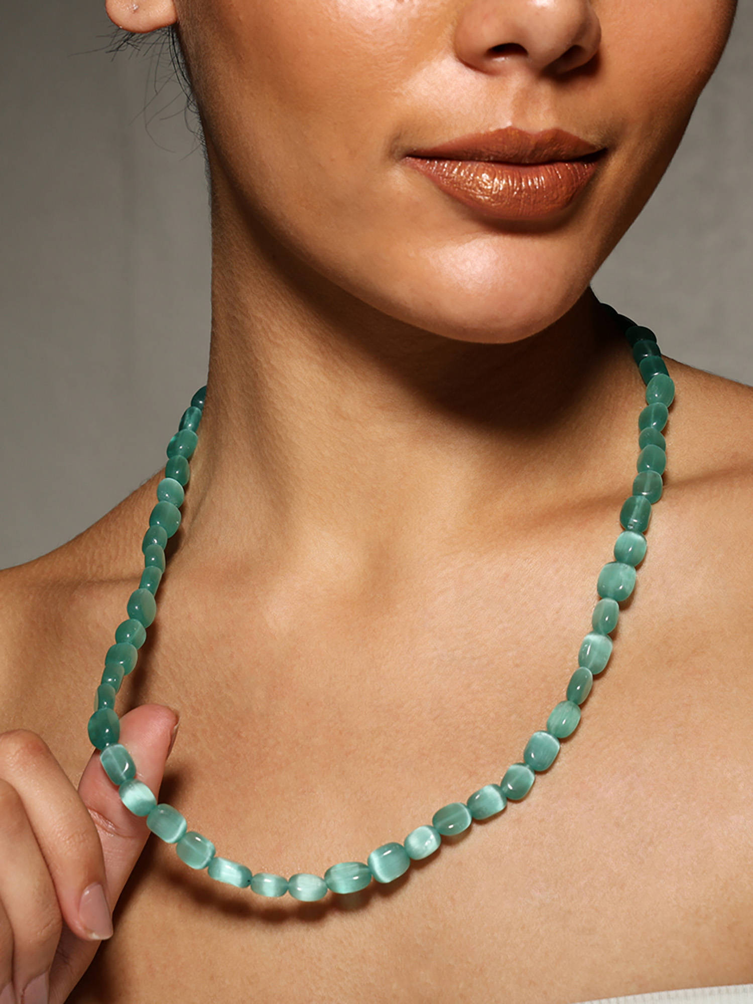 VENI Beaded Minimal Necklace