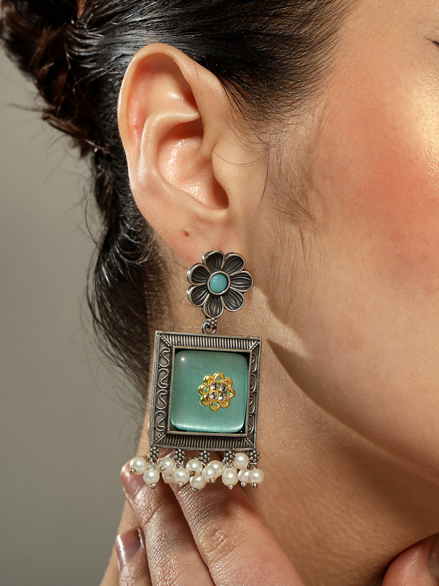 VENI Geometric Earrings