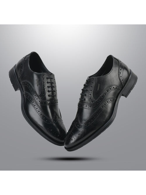 WOODLAND Men Black Formal Brogues