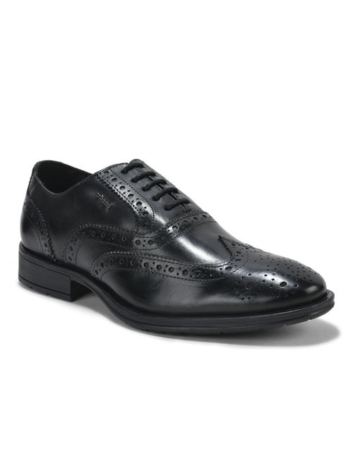 Buy WOODLAND Men Black Formal Brogues Online