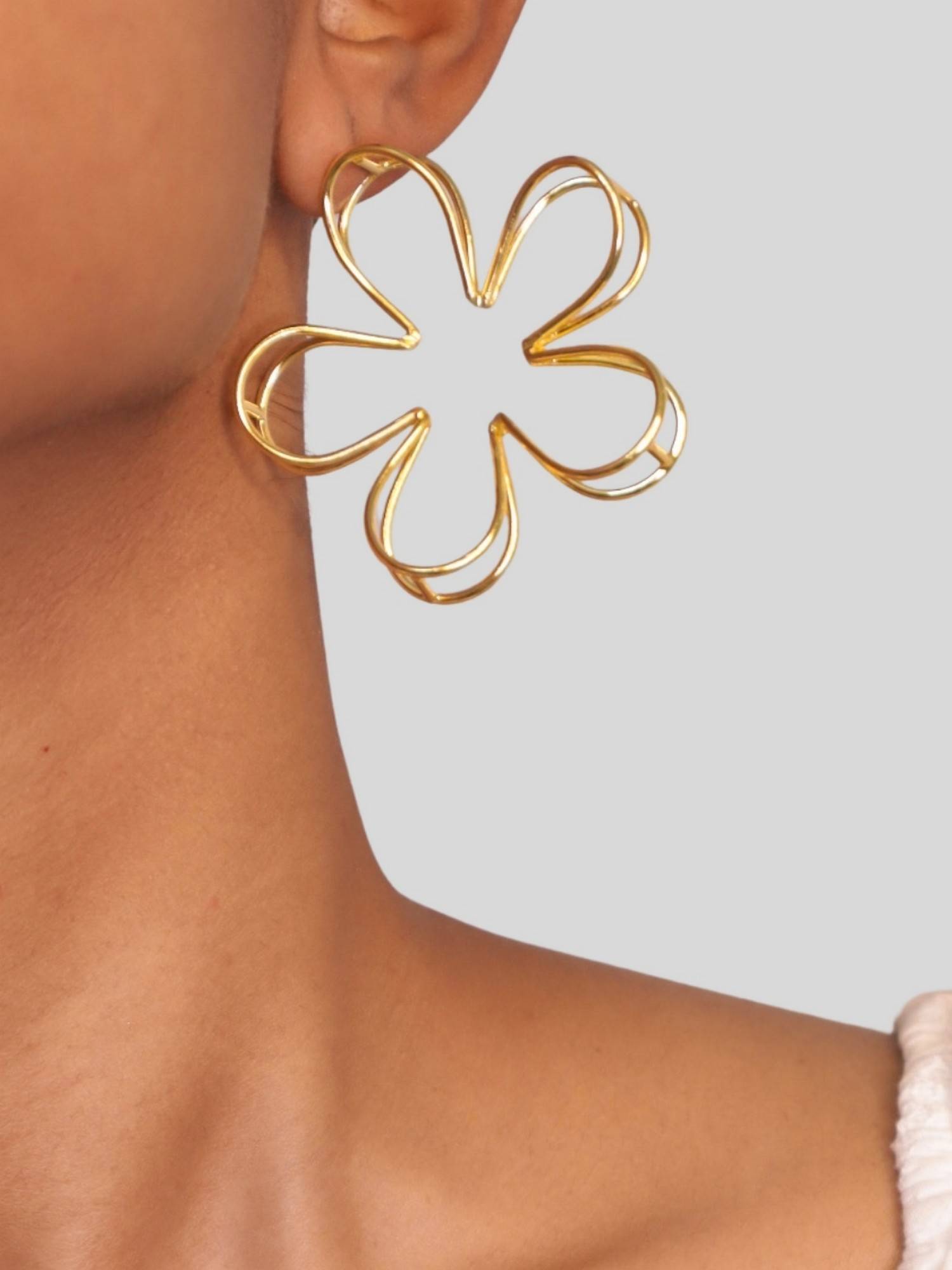 House of Pehr Flower Shaped Gold Plated Earrings