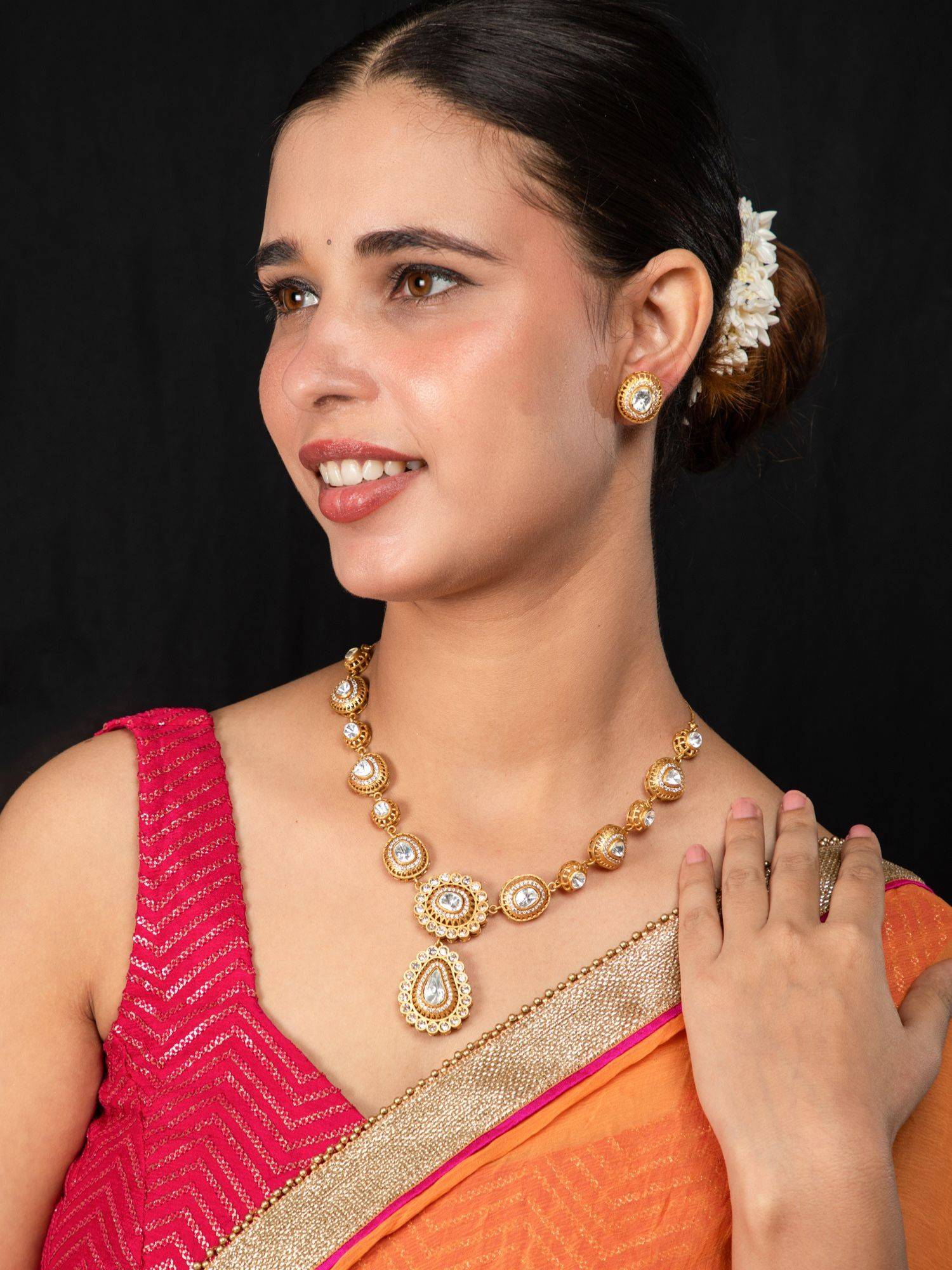 Niscka Gold Plated Jewellery Set